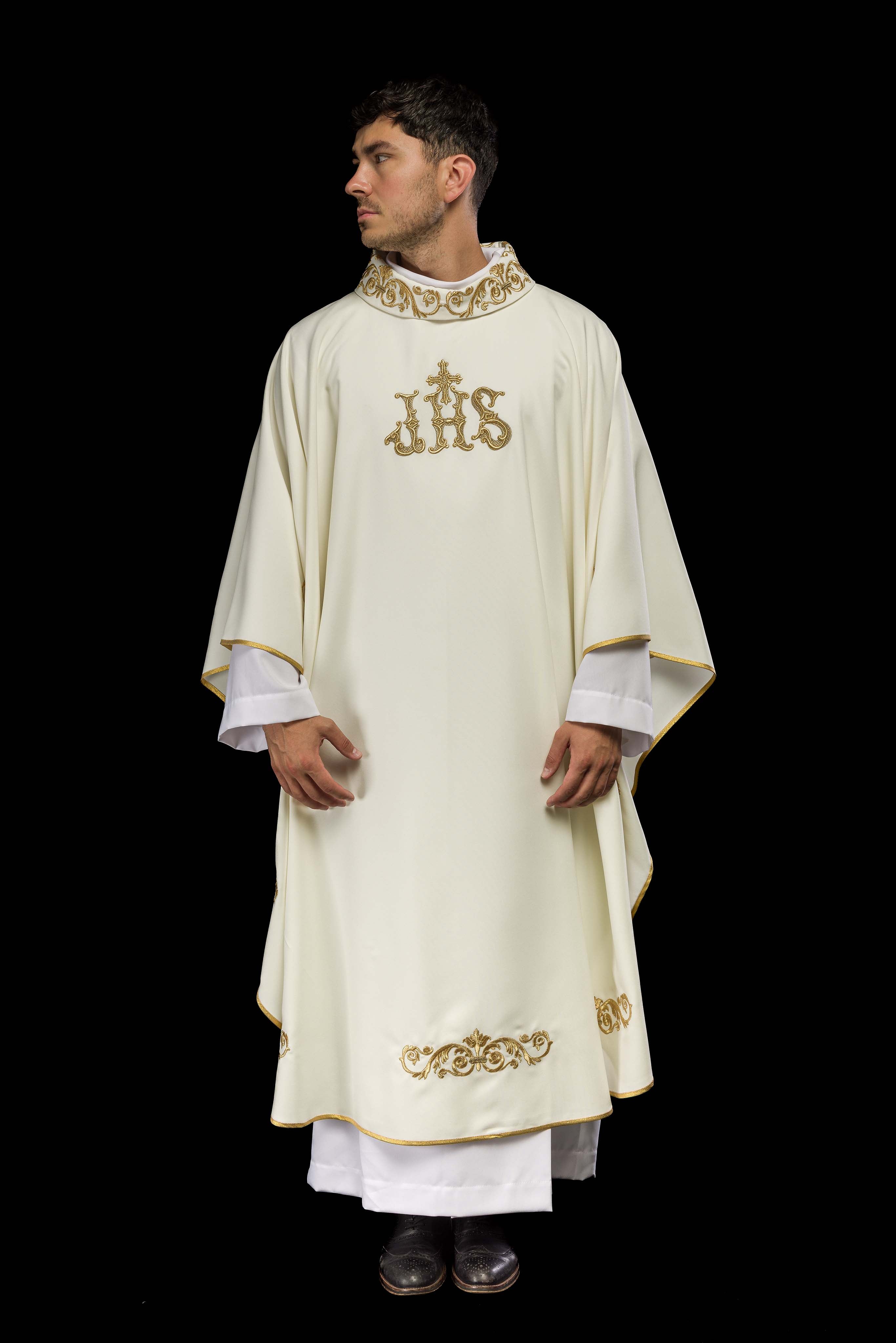 Ecru chasuble with IHS motif