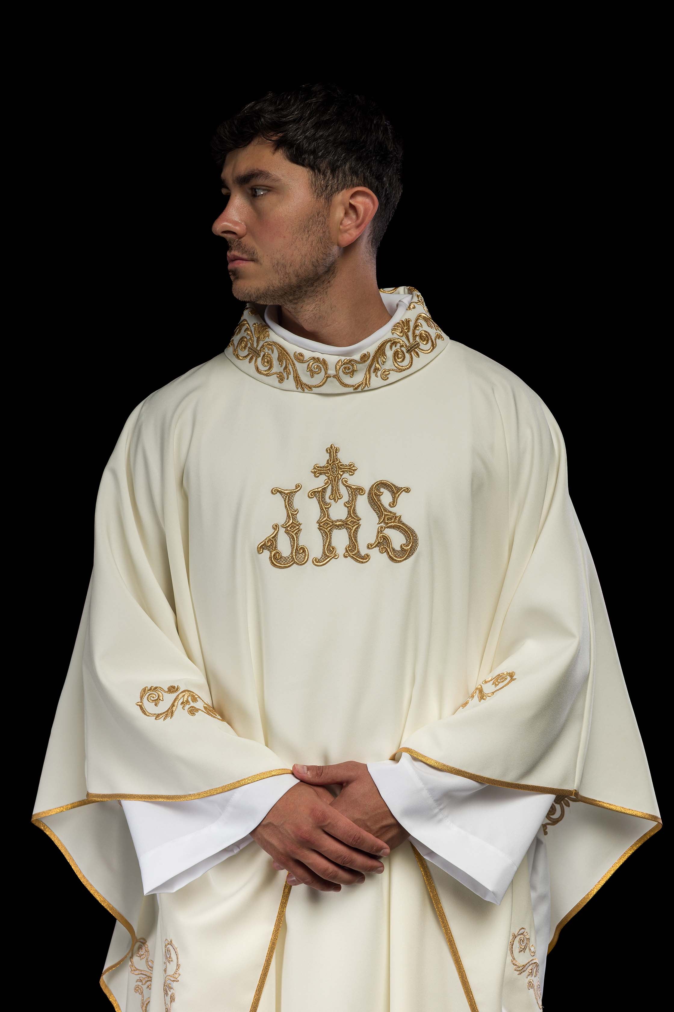 Ecru chasuble with IHS motif