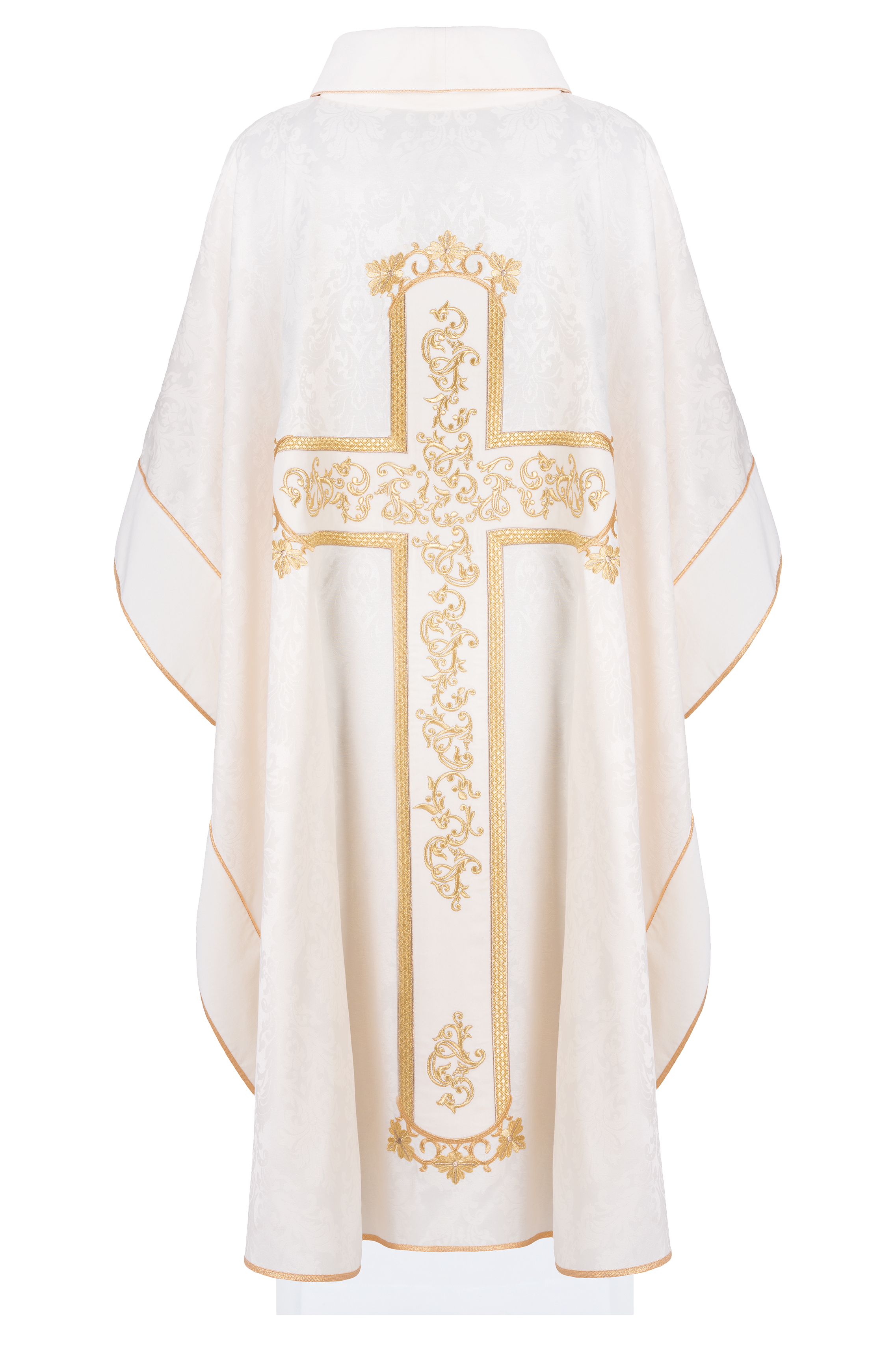 Ecru chasuble with Jesus Christ embroidery