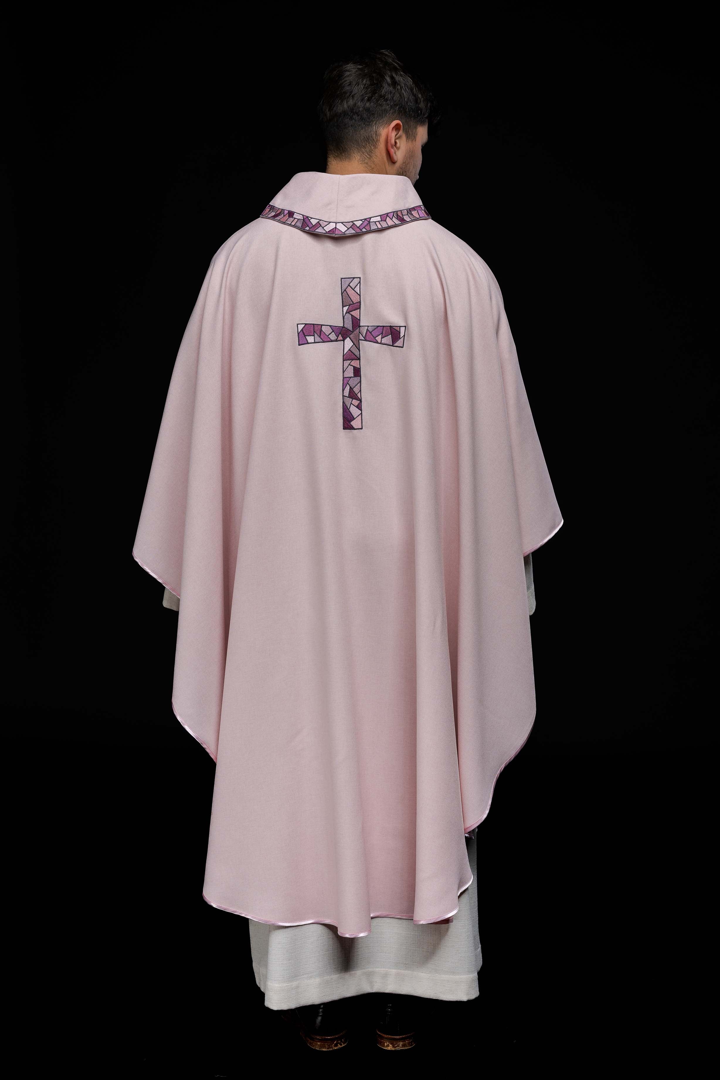 Chasuble embroidered with Pink Cross - HAFTINAUSA.COM