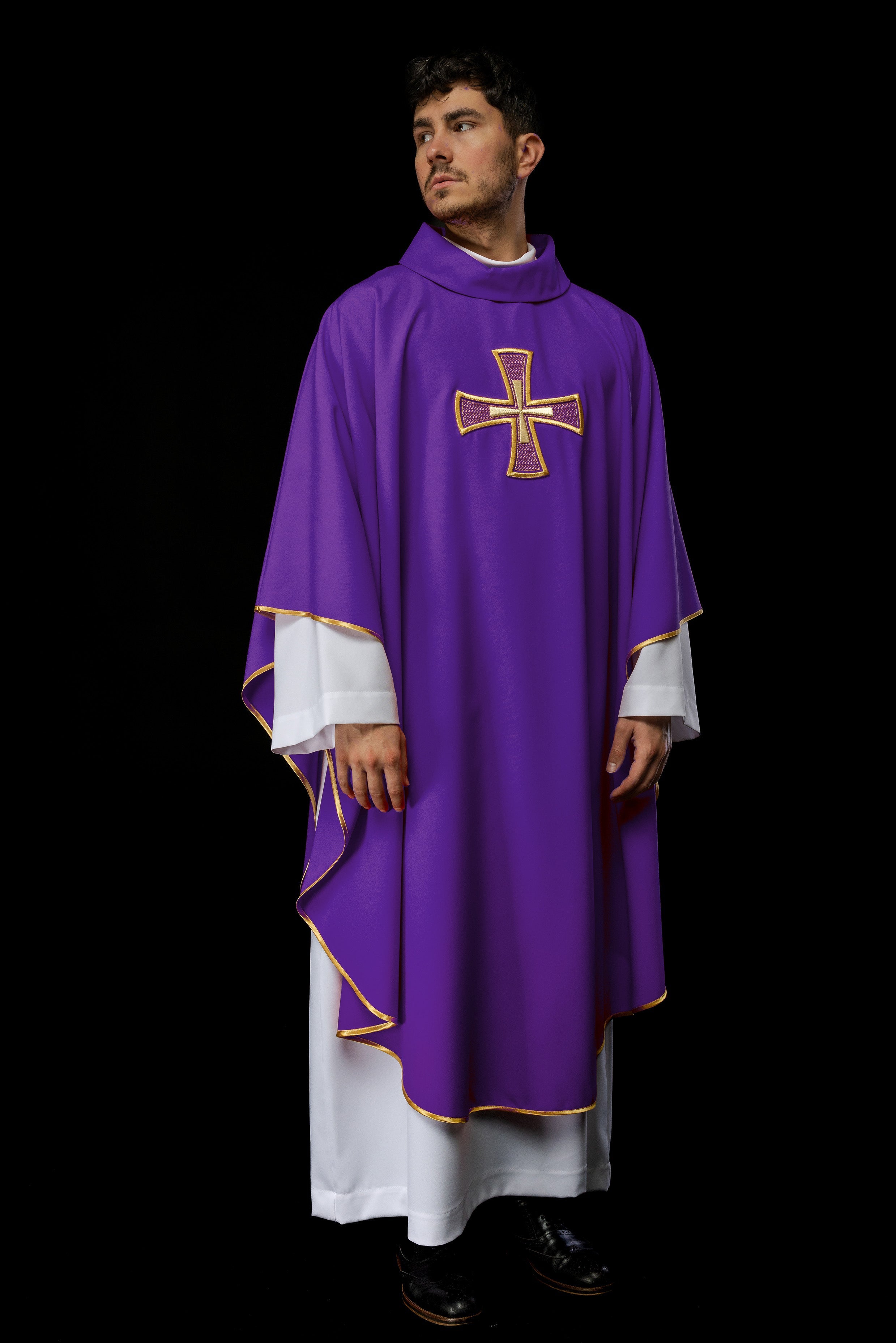 Chasuble embroidered with Purple Cross