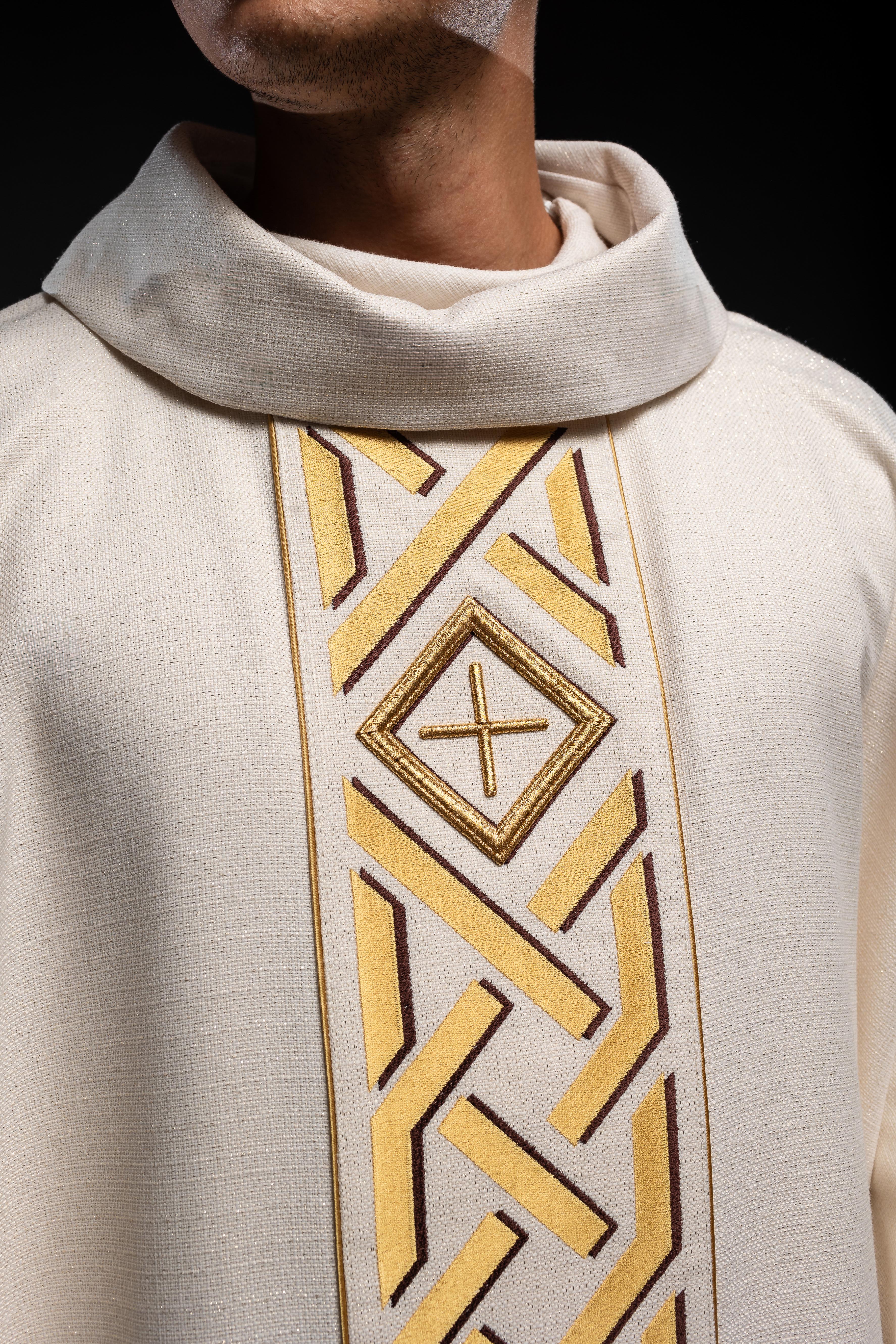 Chasuble embroidered with ecru Cross