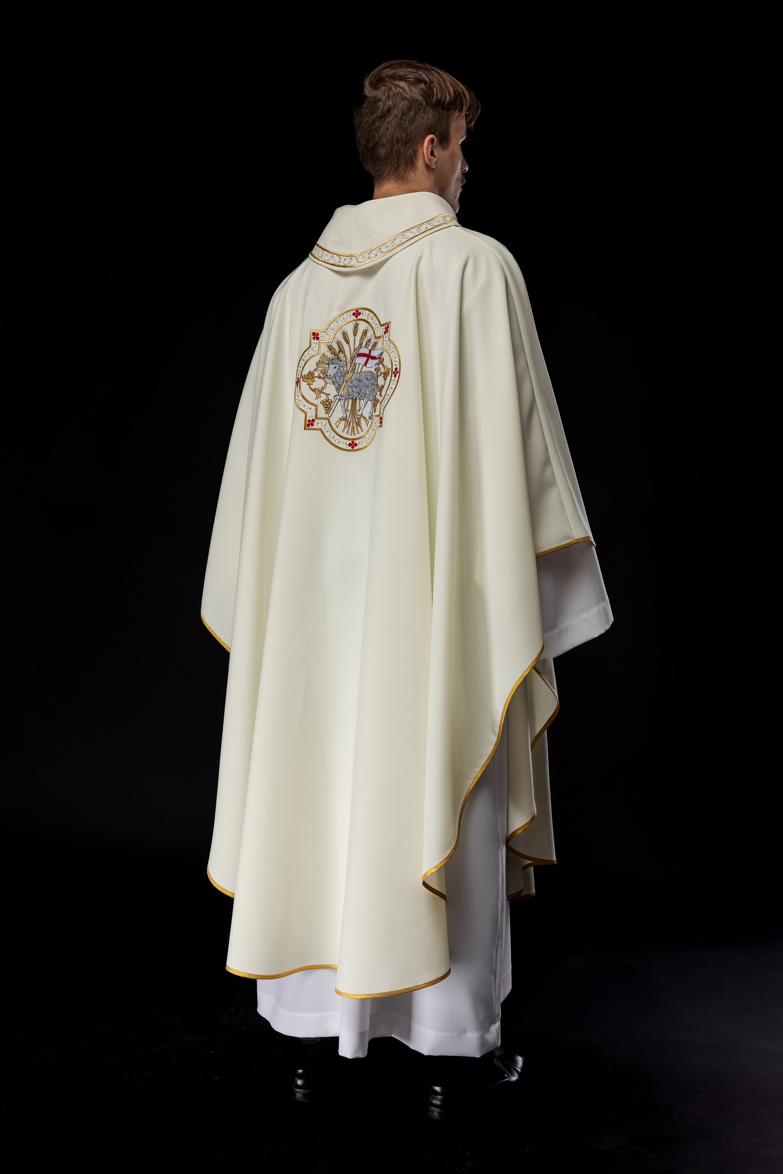 Classic ivory chasuble with the Lamb of God embroidery