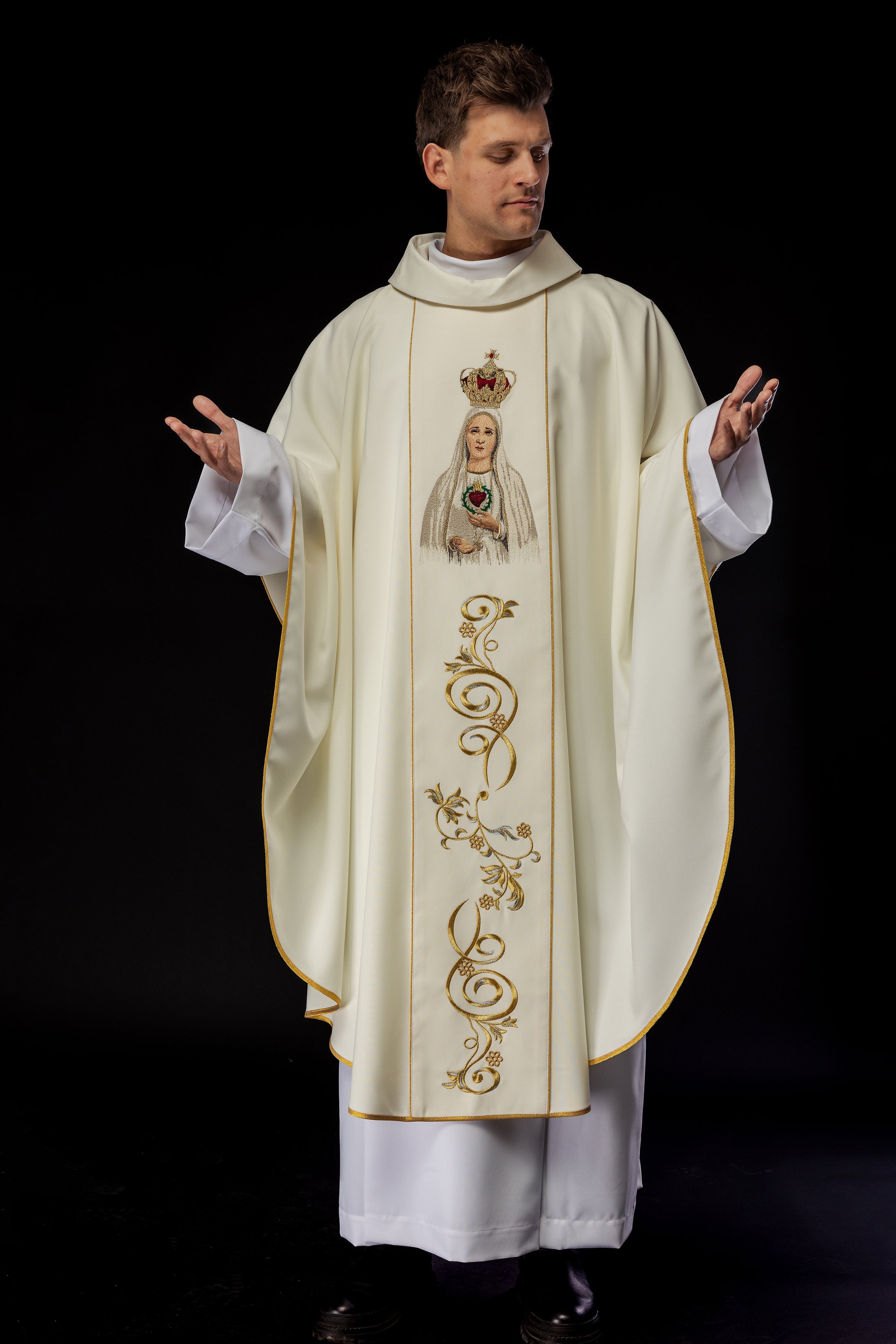 Chasuble with the image of Our Lady of Fatima