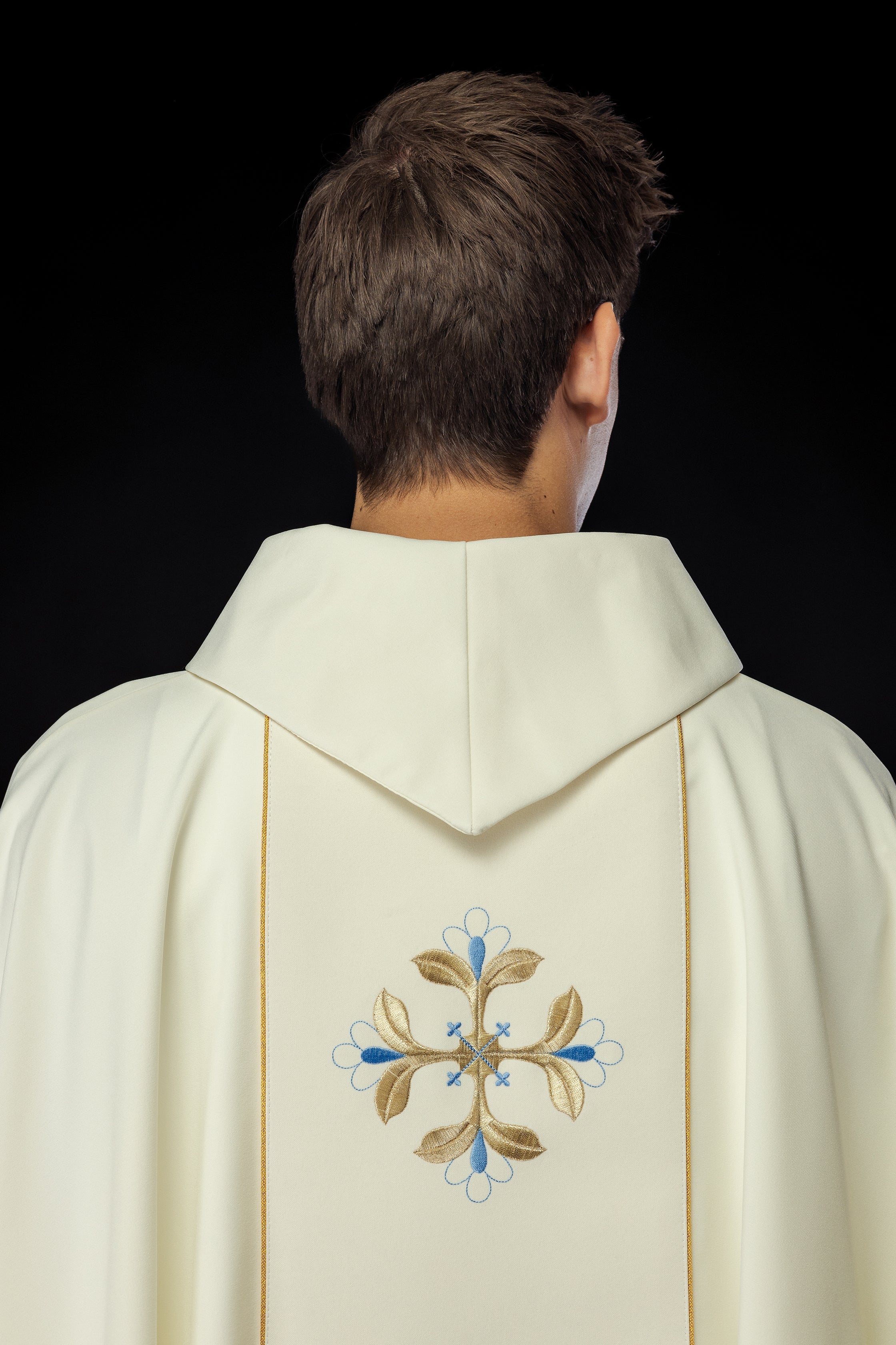 Chasuble with embroidered Our Lady and Child motif