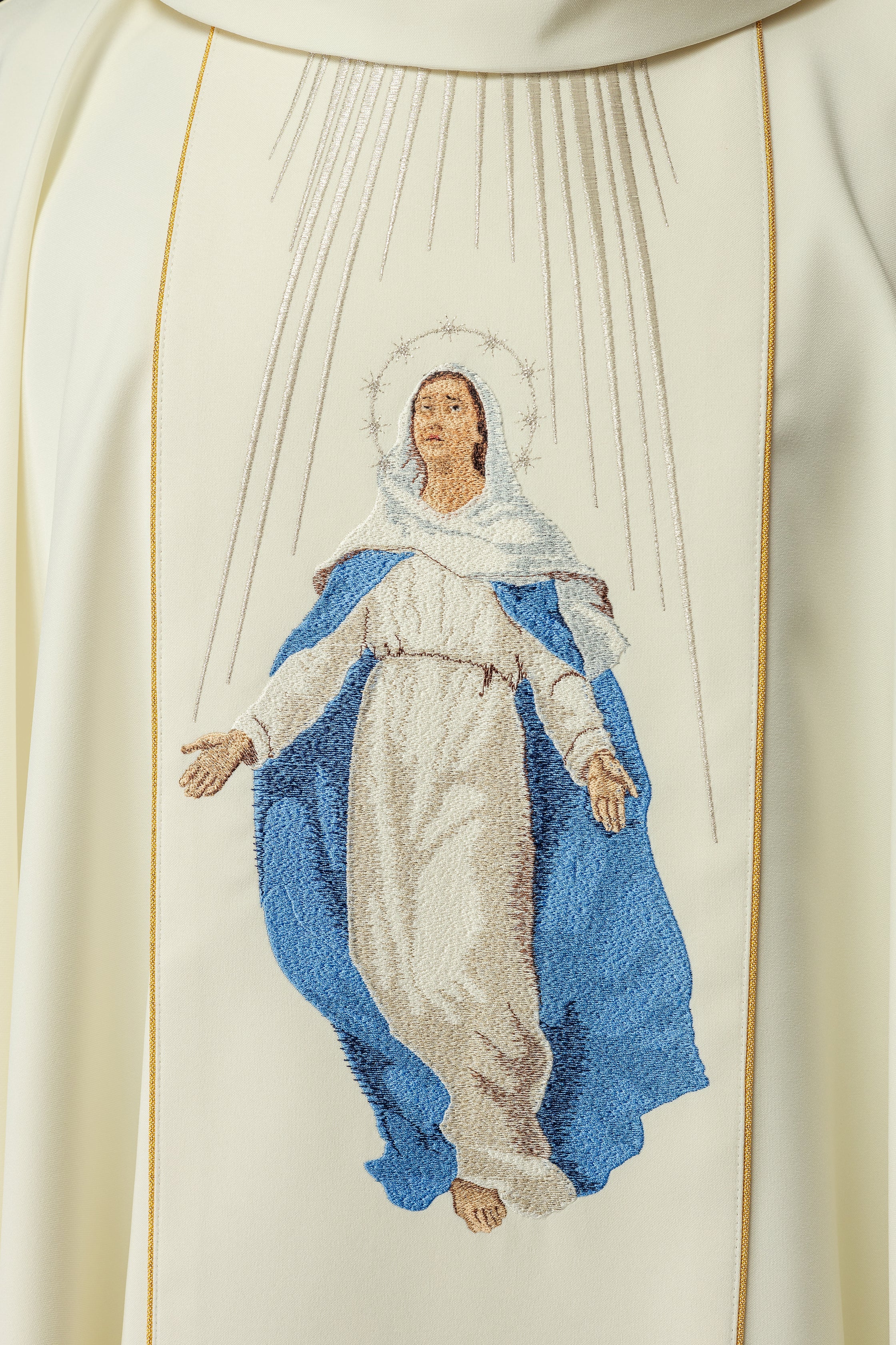 Chasuble with Our Lady of the Assumption embroidery - HAFTINAUSA.COM