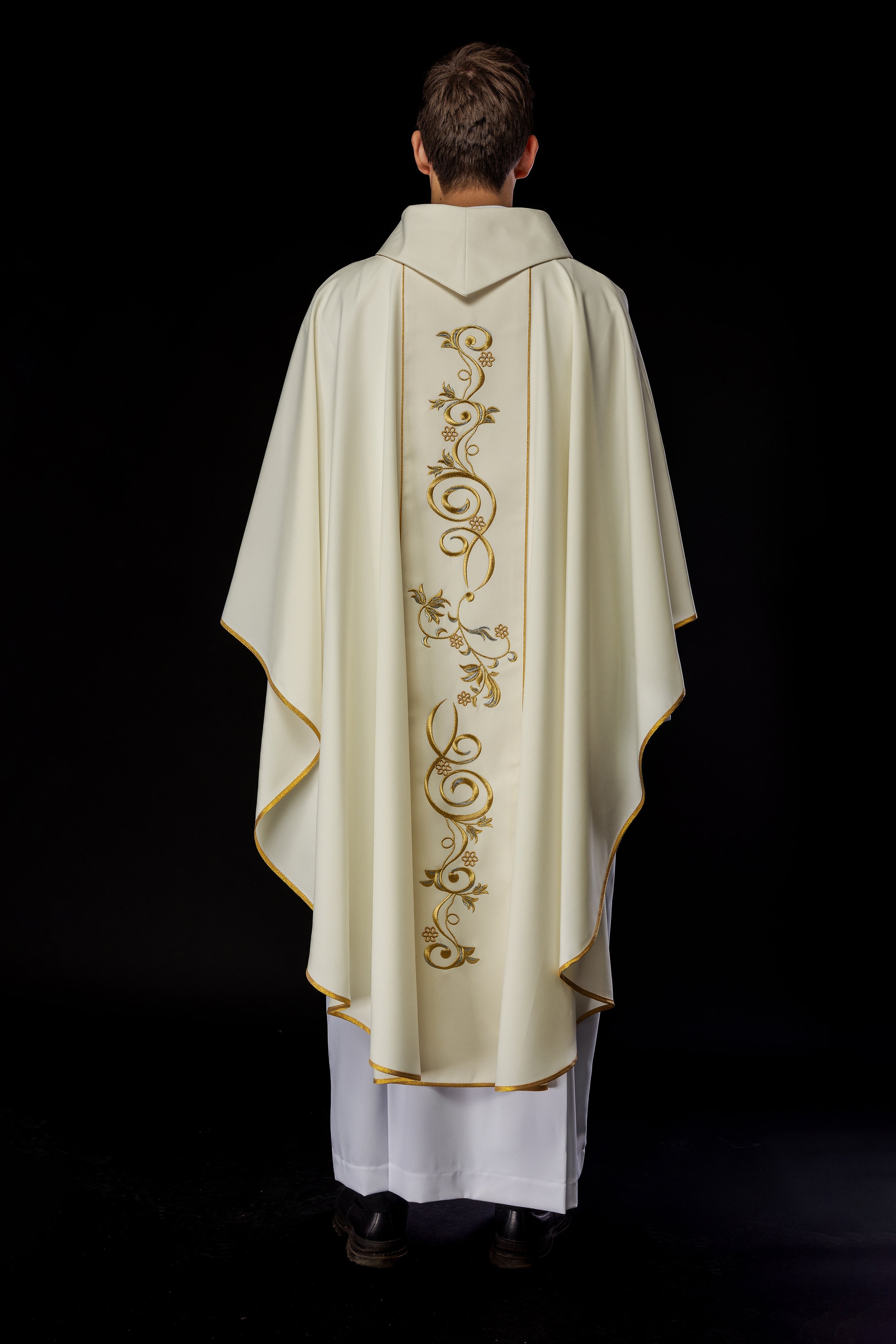 Marian chasuble with the image of Our Lady of Dawn