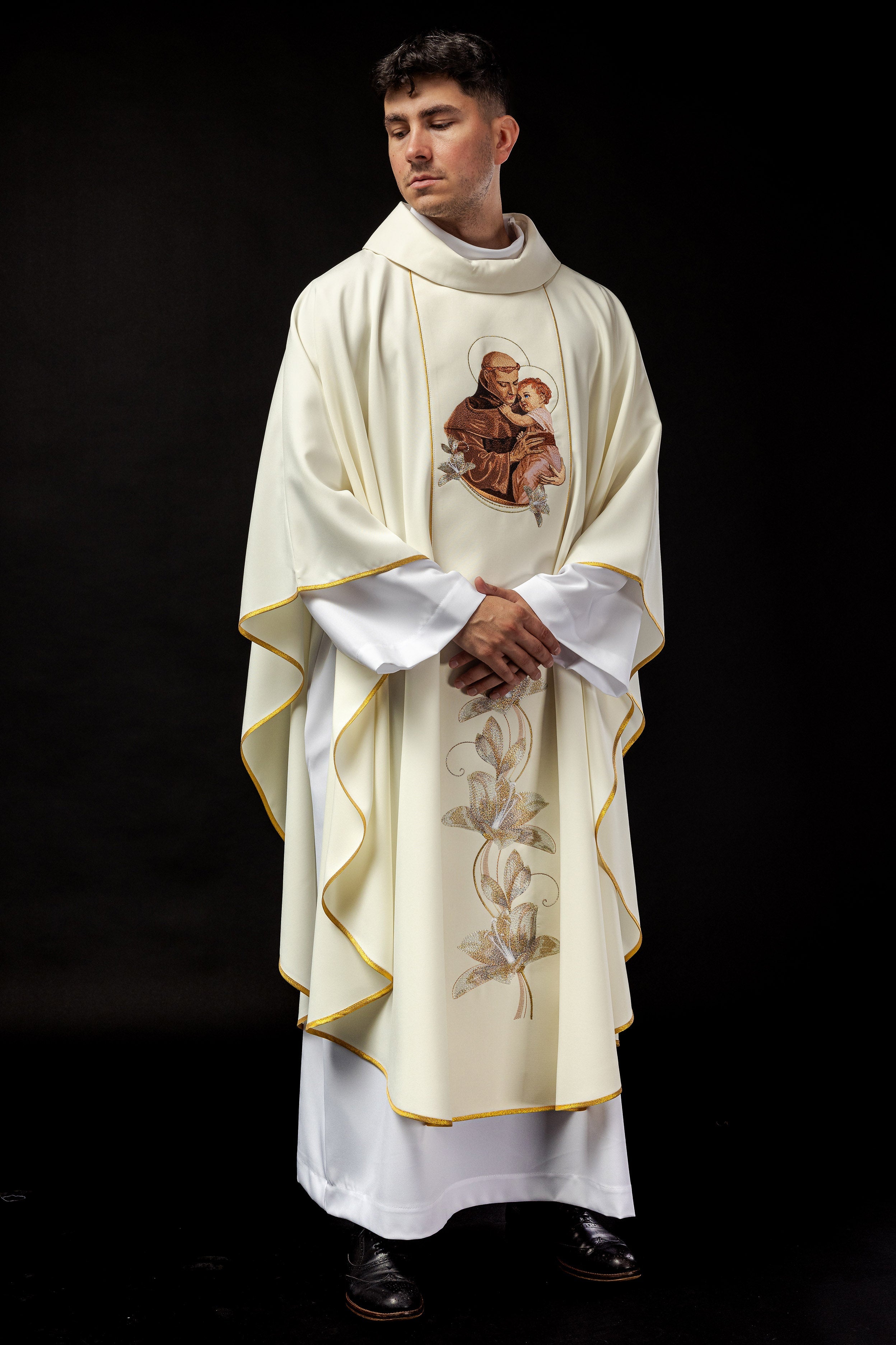 Embroidered chasuble with the image of Saint Anthony