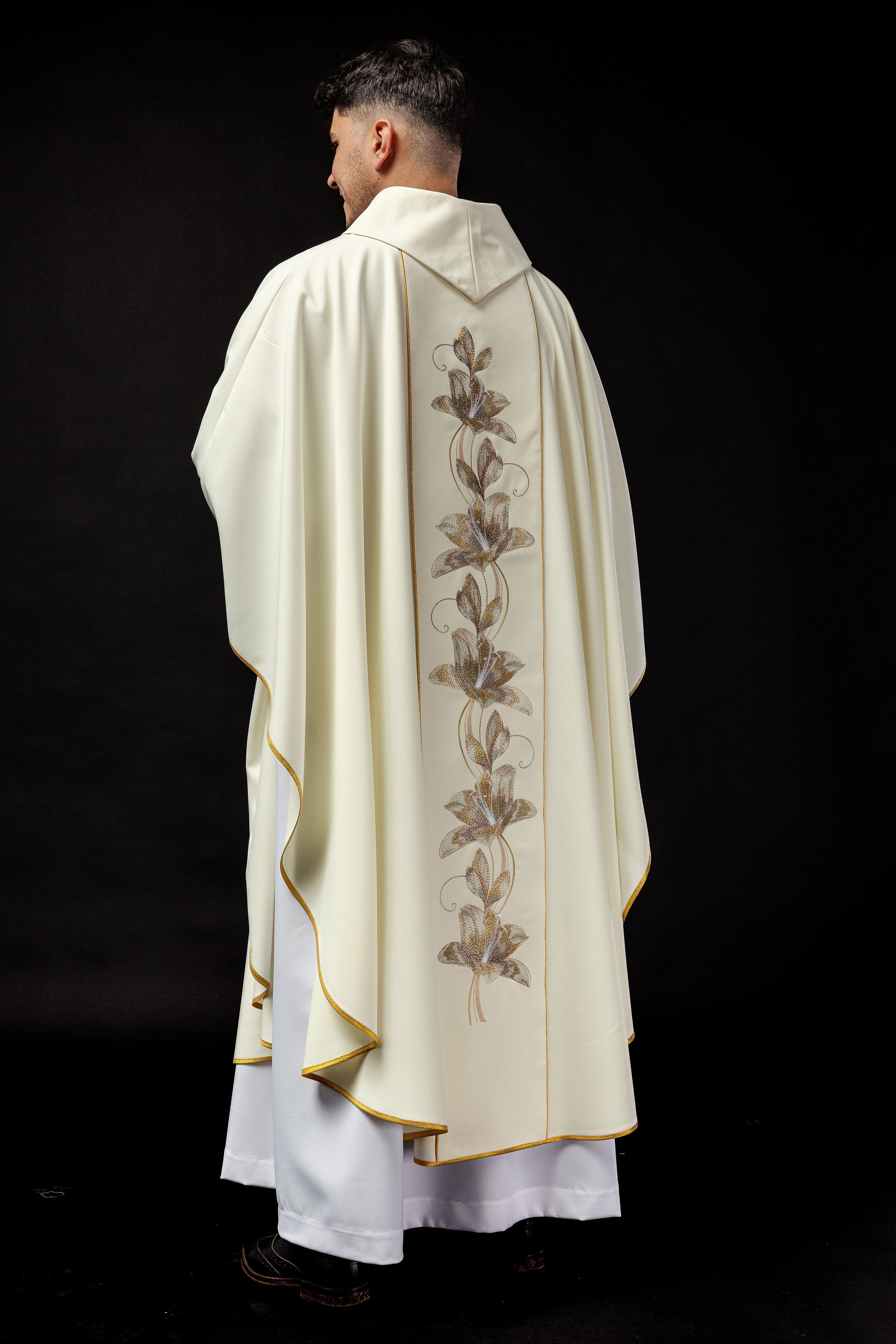 Embroidered chasuble with the image of Saint Anthony