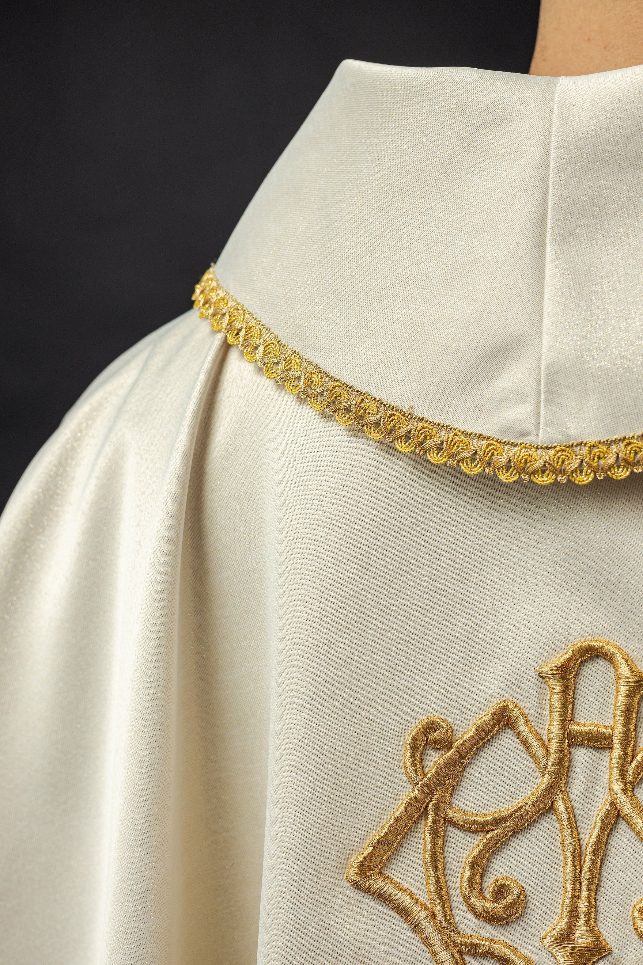 Embroidered chasuble with the image of Our Lady of Thunder