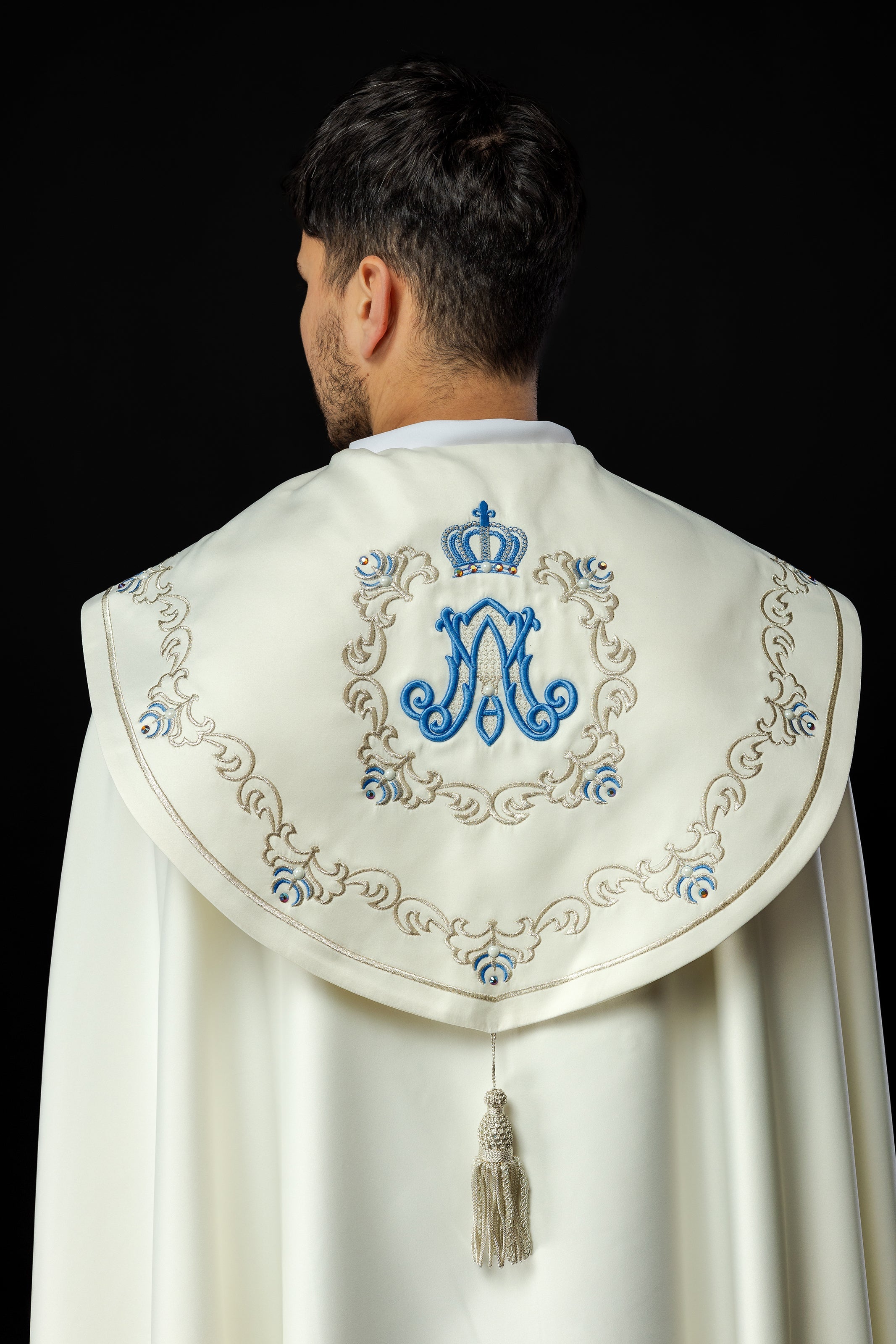 Liturgical Veil Embroidered with Mary Motif Ecru