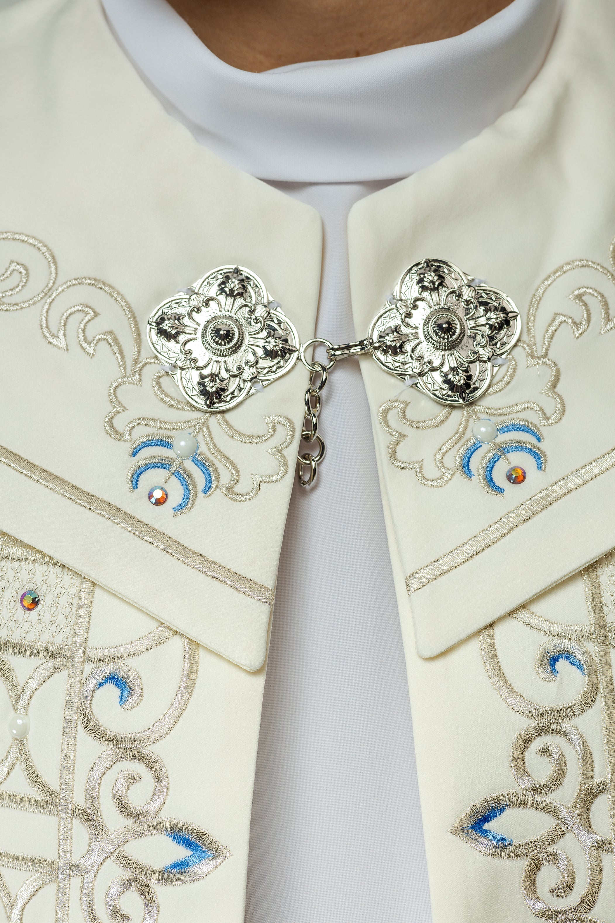 Liturgical Veil Embroidered with Mary Motif Ecru