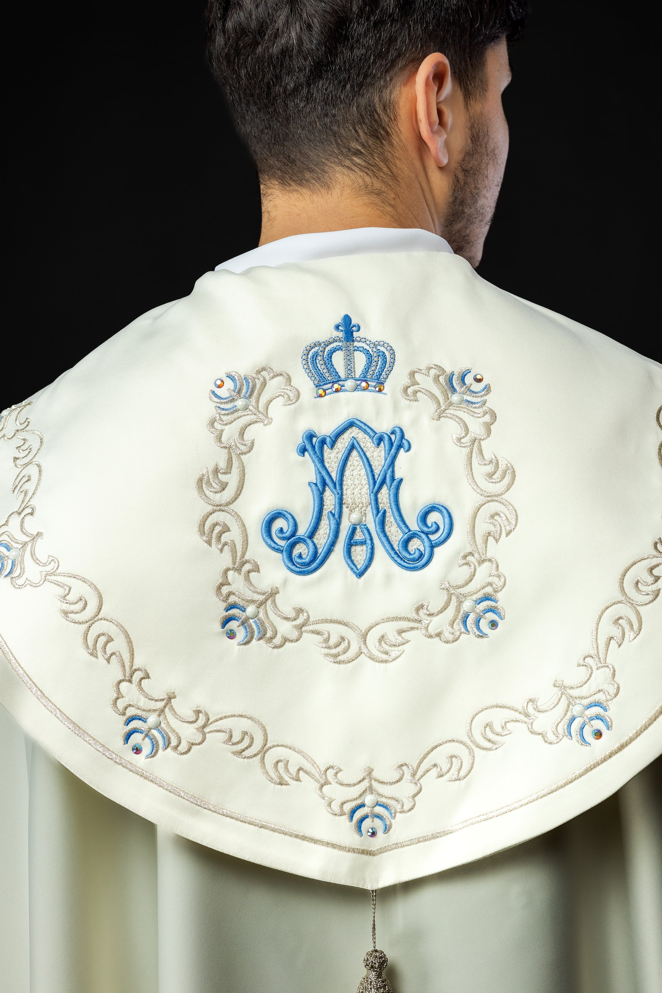 Liturgical Veil Embroidered with Mary Motif Ecru