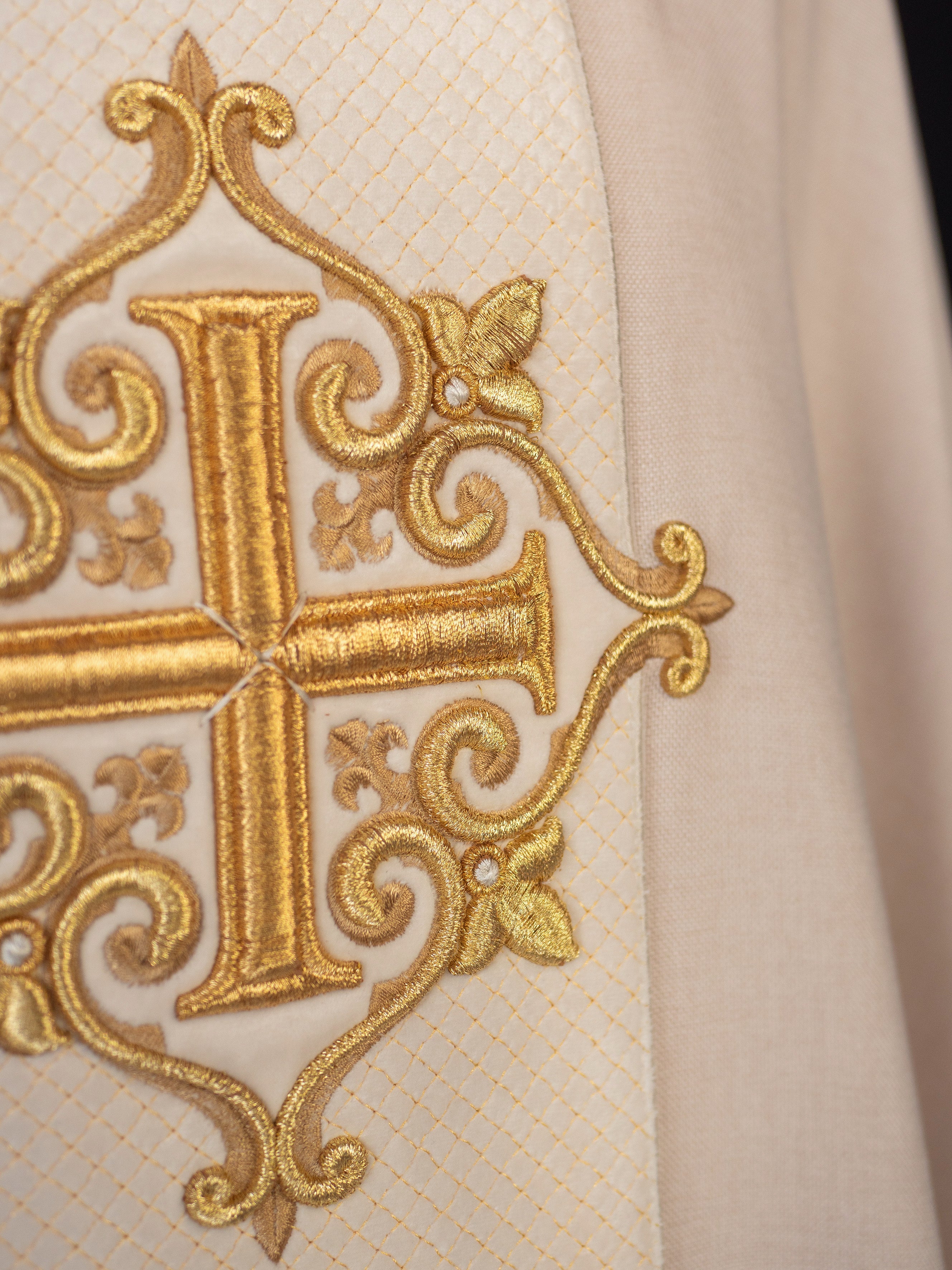 Ecru Chasuble with Embroidered Cross Symbol - HAFTINAUSA.COM