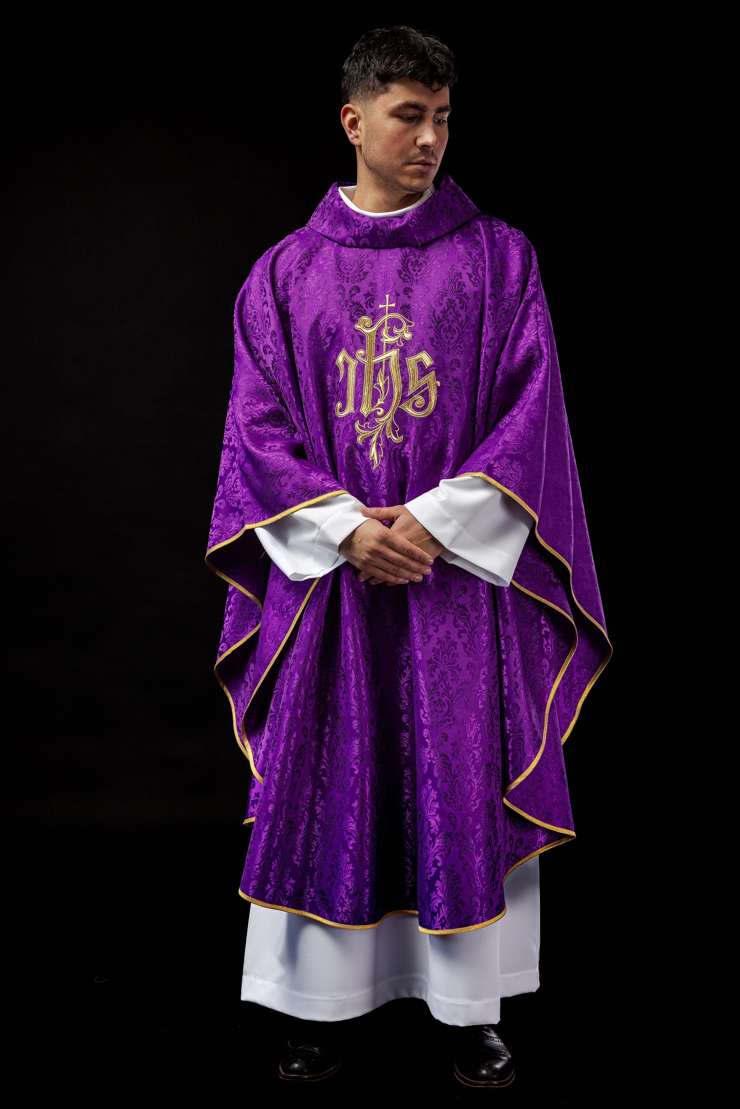 Purple chasuble made of floral ornamental texture with classic IHS