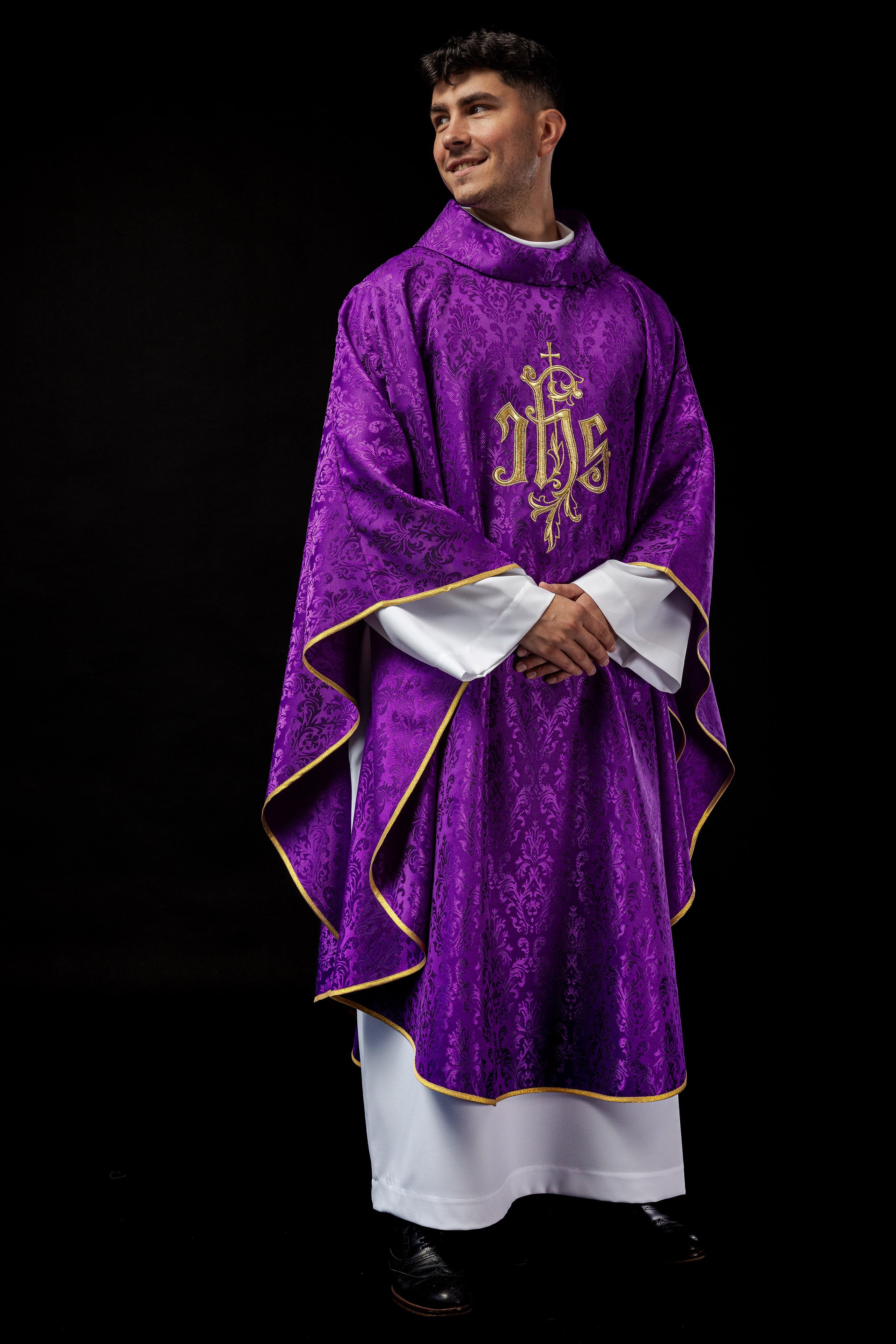 Purple chasuble made of floral ornamental texture with classic IHS