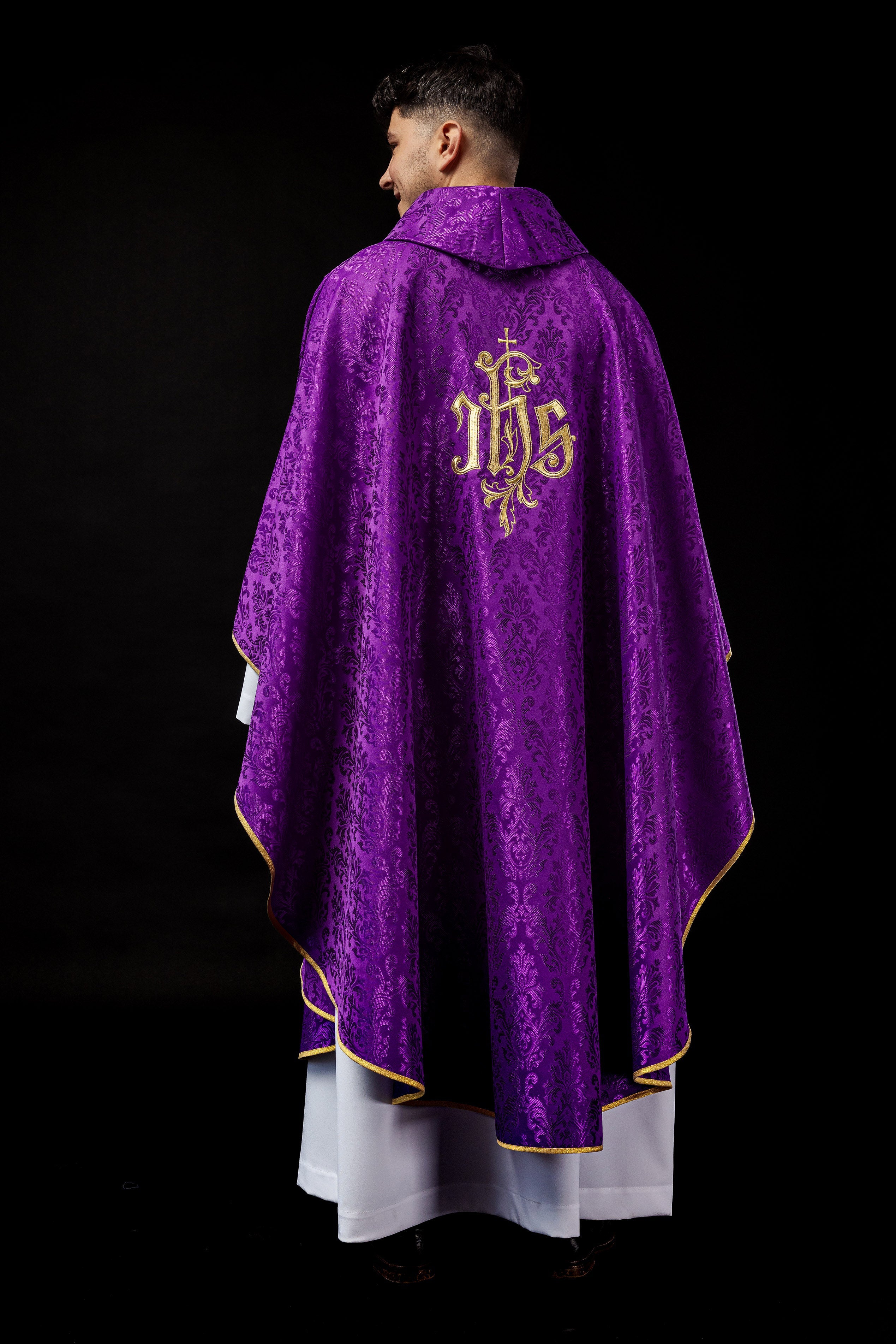 Purple chasuble made of floral ornamental texture with classic IHS