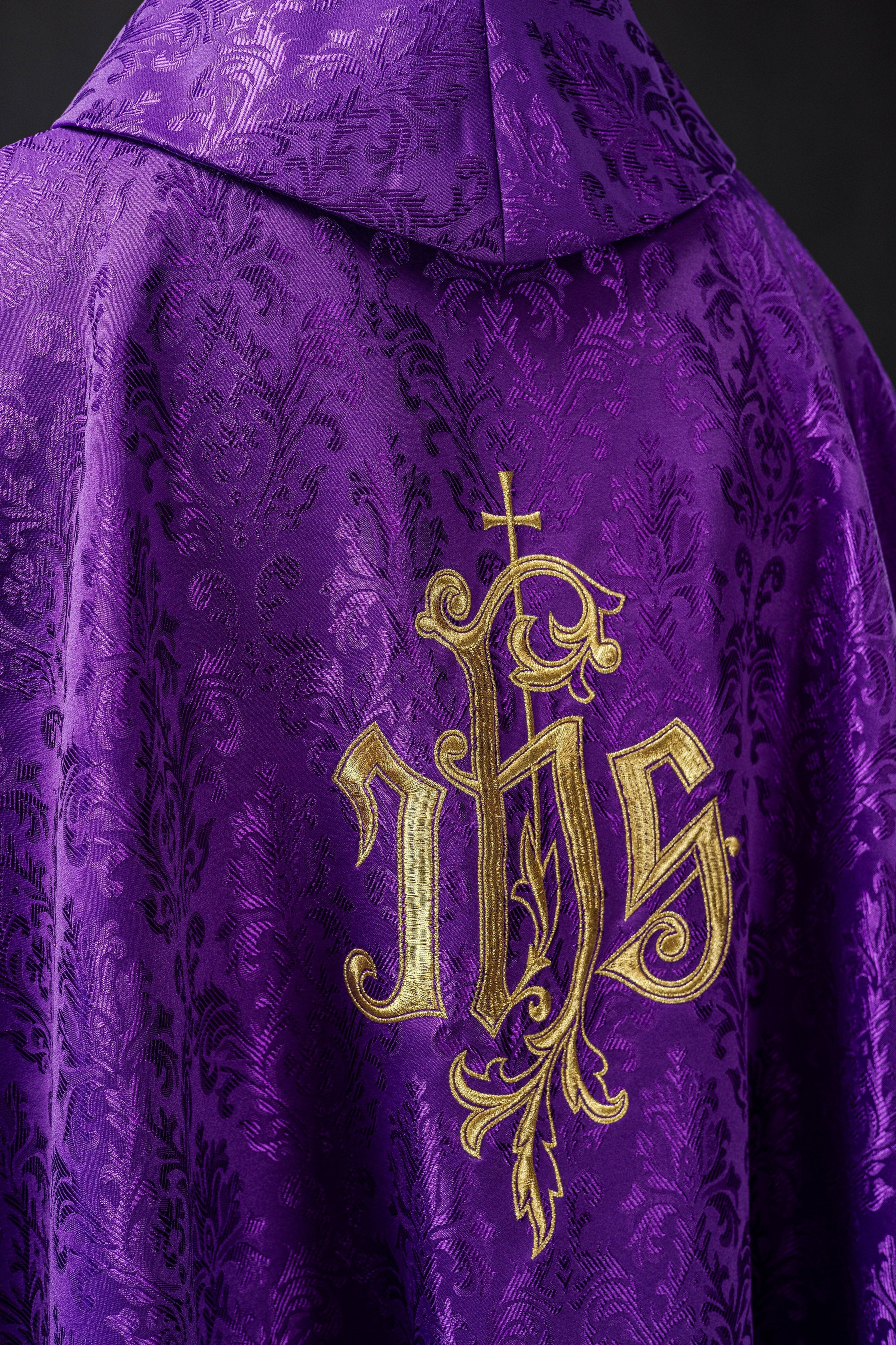 Purple chasuble made of floral ornamental texture with classic IHS