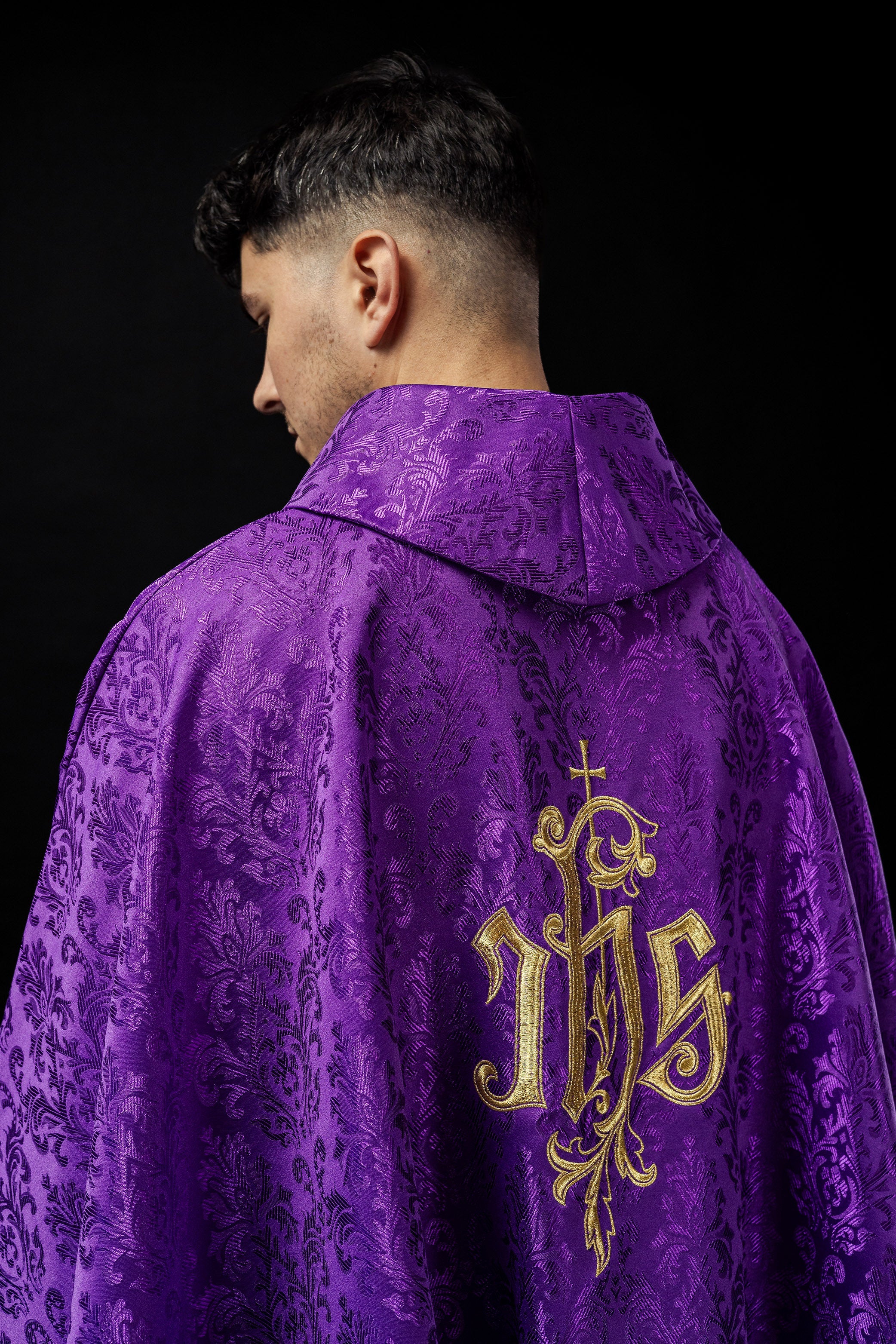 Purple chasuble made of floral ornamental texture with classic IHS