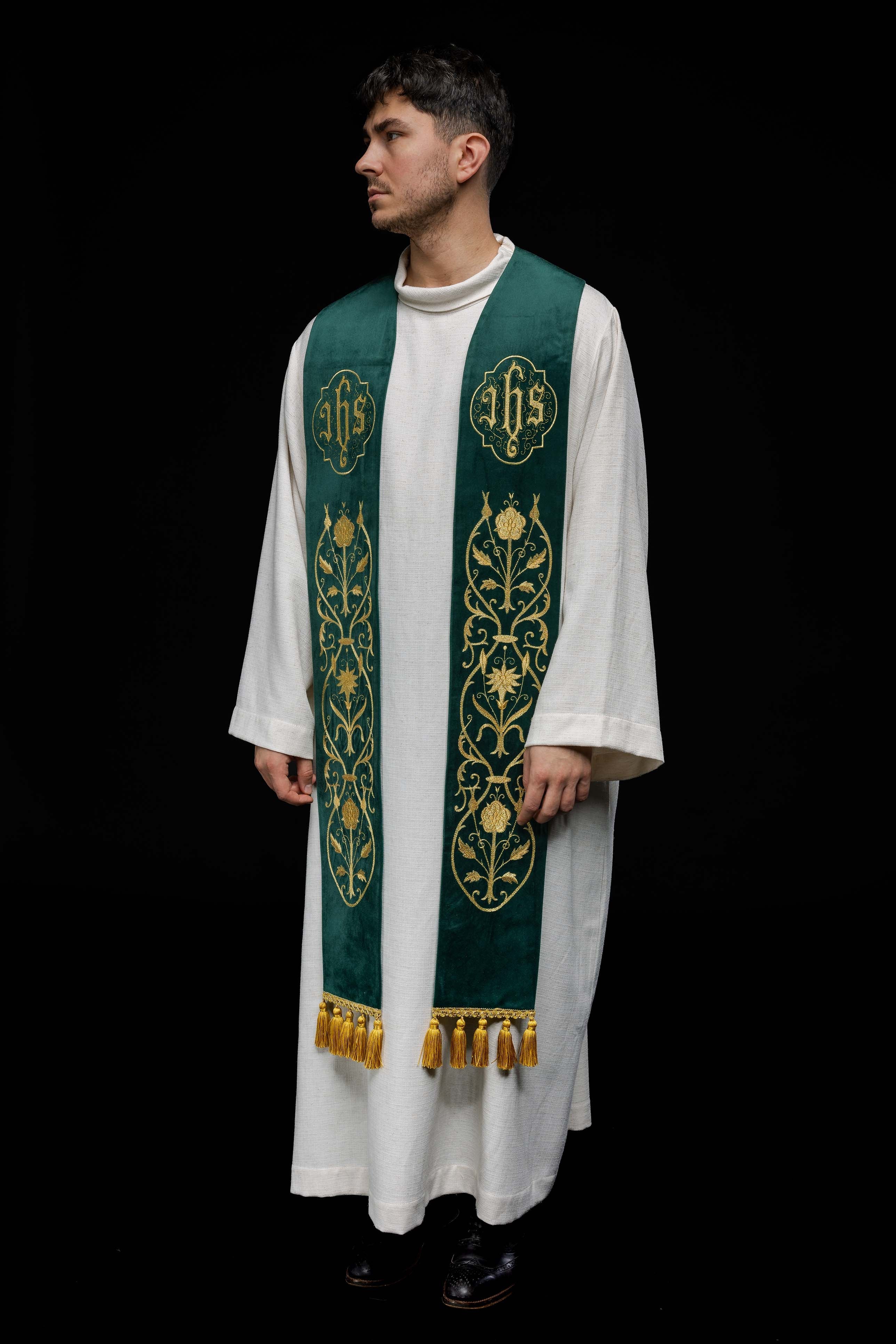 IHS green embroidered stole - HAFTINAUSA.COM