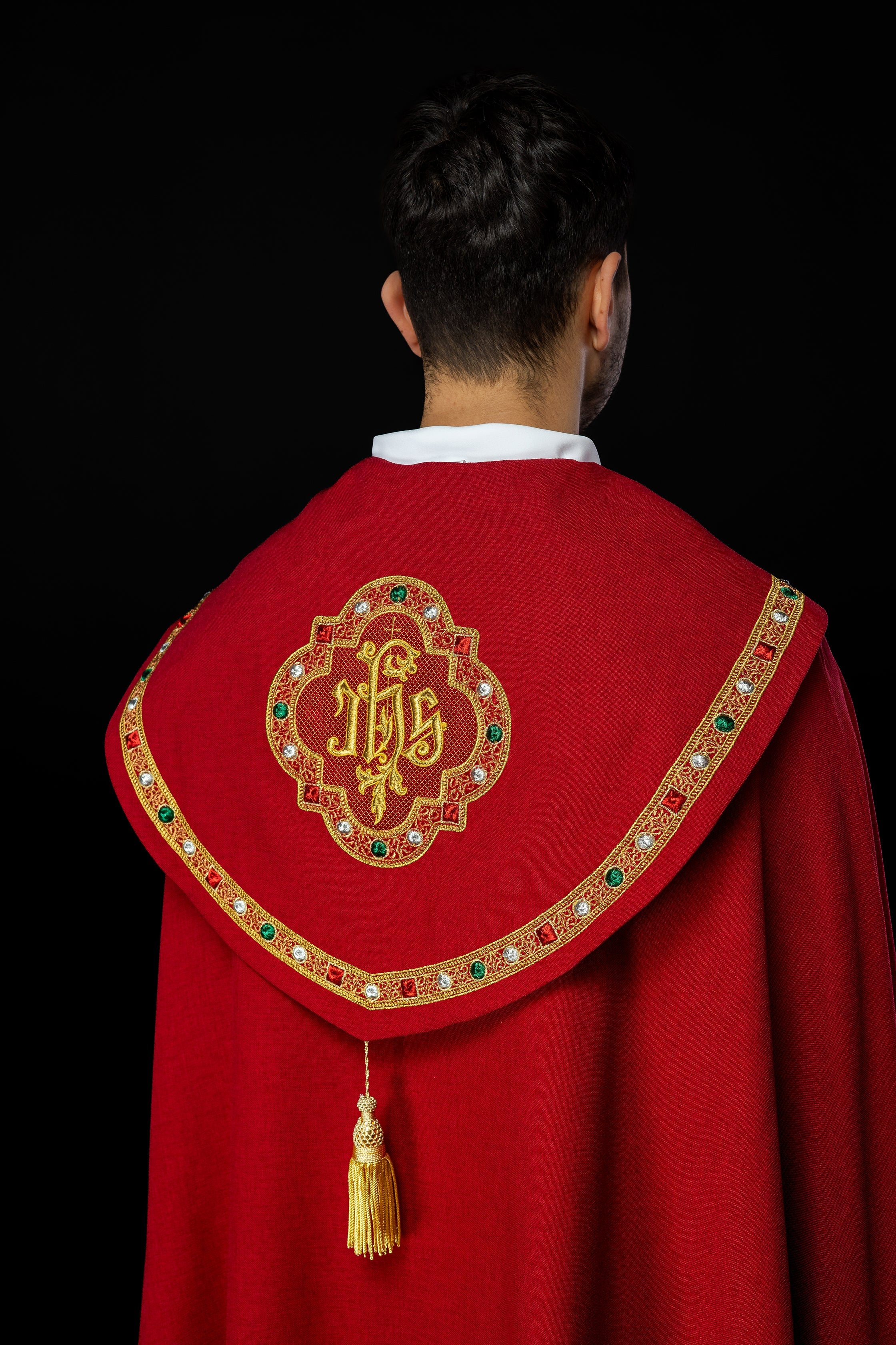 Liturgical cope in red finished with JHS embroidery - HAFTINAUSA.COM