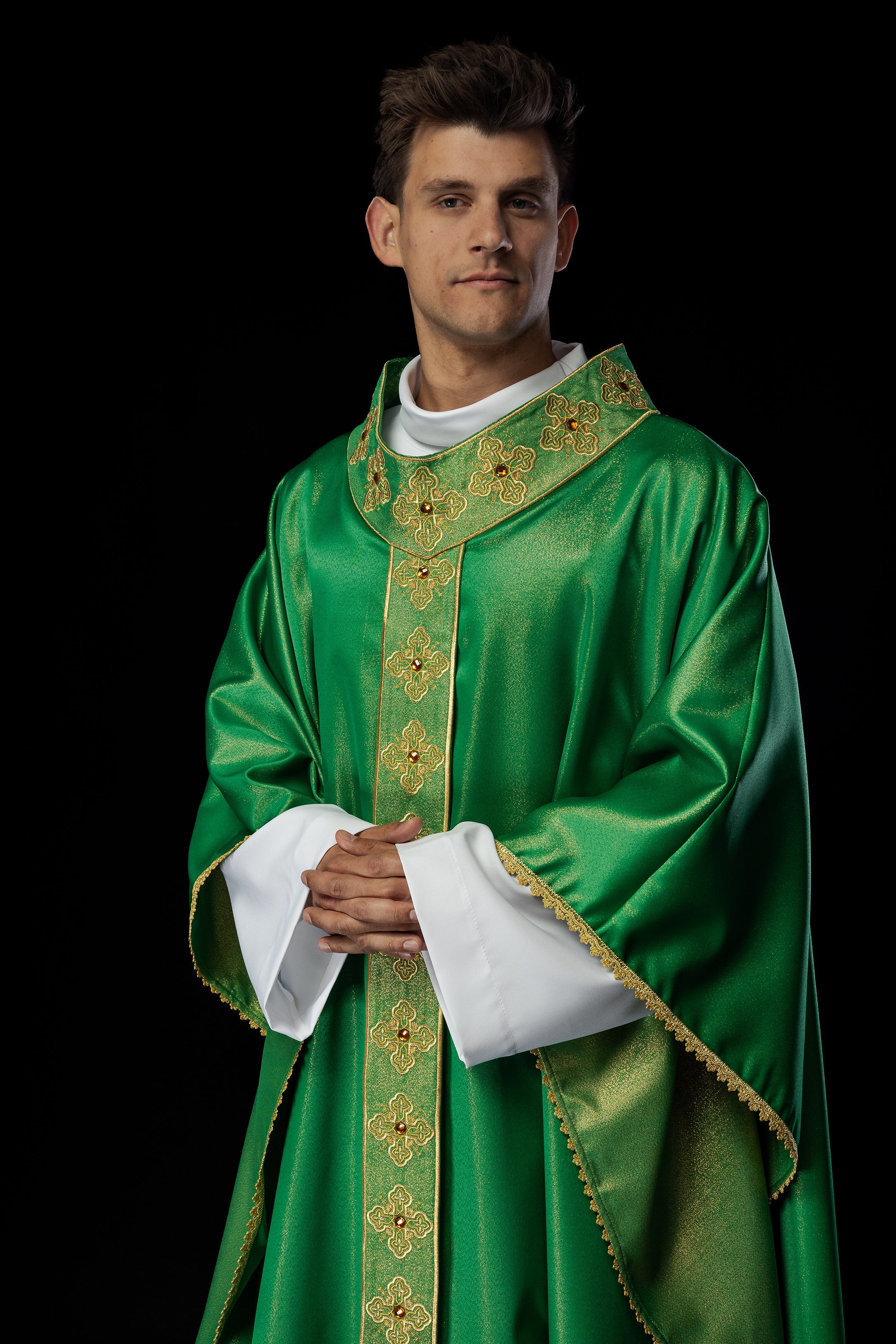 Green gothic chasuble with embroidered belt and collar decorated with stones