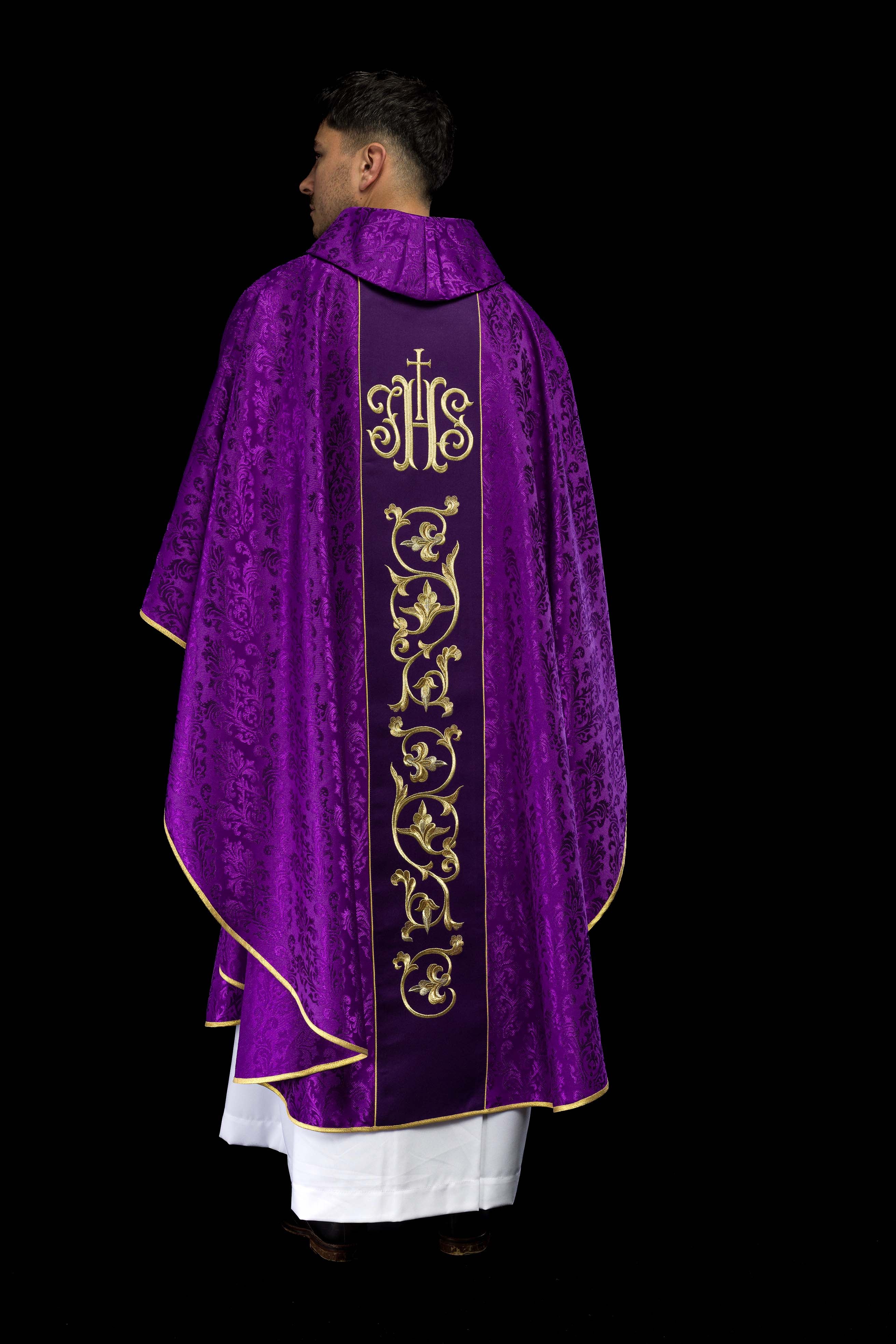 Purple chasuble made of jacquard texture with classic JHS motif