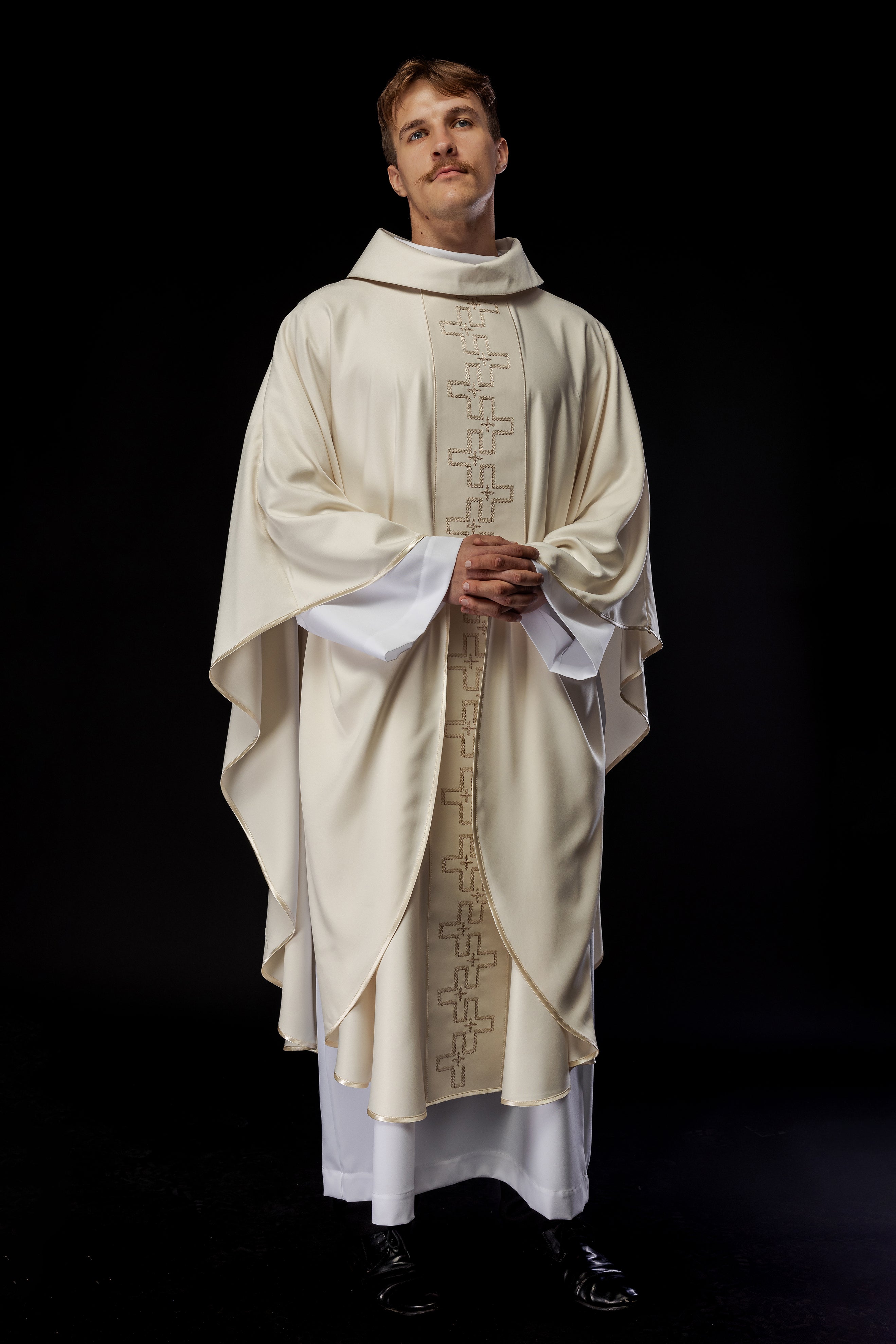 Chasuble with richly embroidered orphrey in embroidery of crosses in ecru color - HAFTINAUSA.COM