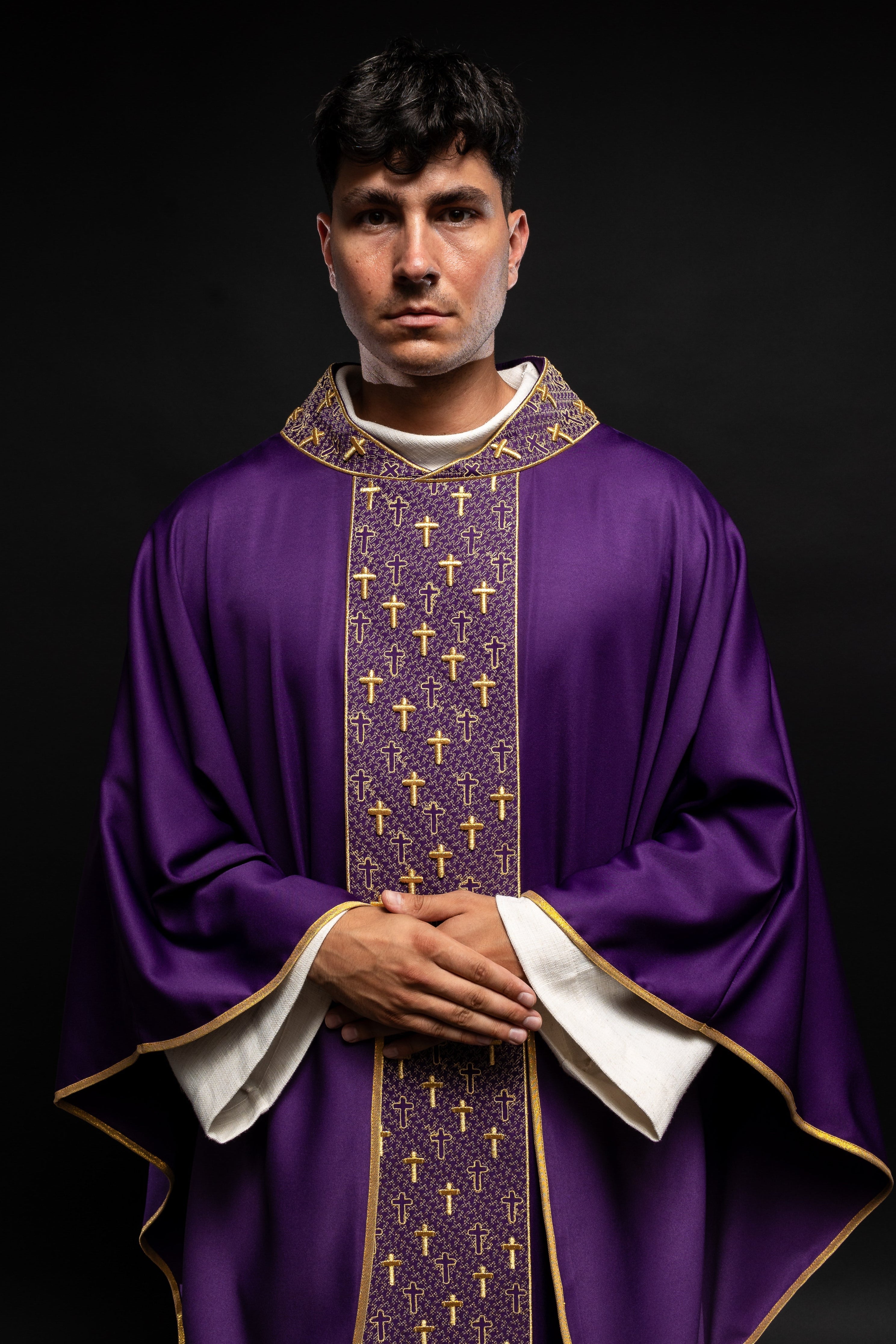 Purple chasuble with gold cross embroidery on wide orphrey and collar - HAFTINAUSA.COM