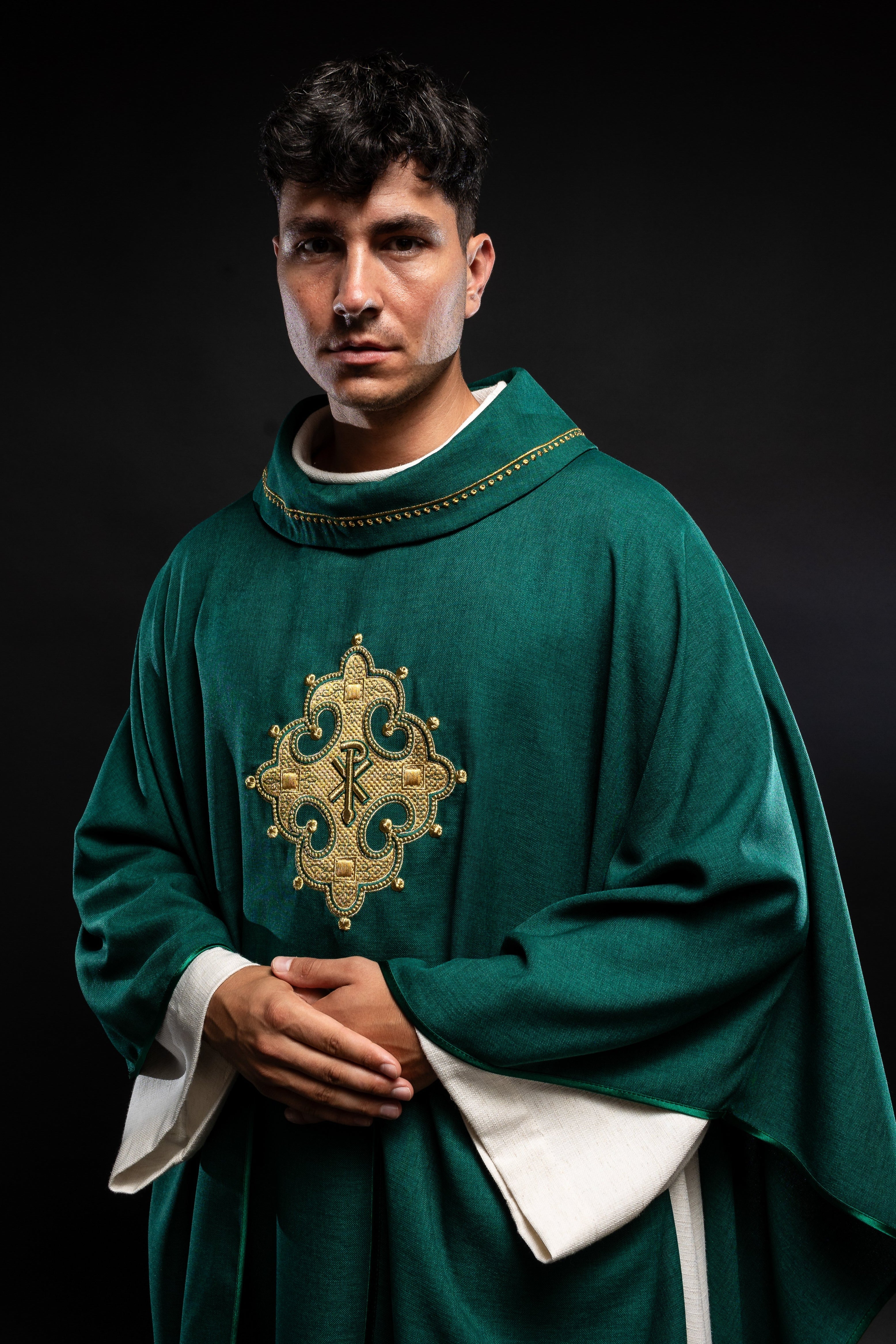 Green chasuble with gold PAX embroidery on chest and delicate embroidery on collar - HAFTINAUSA.COM