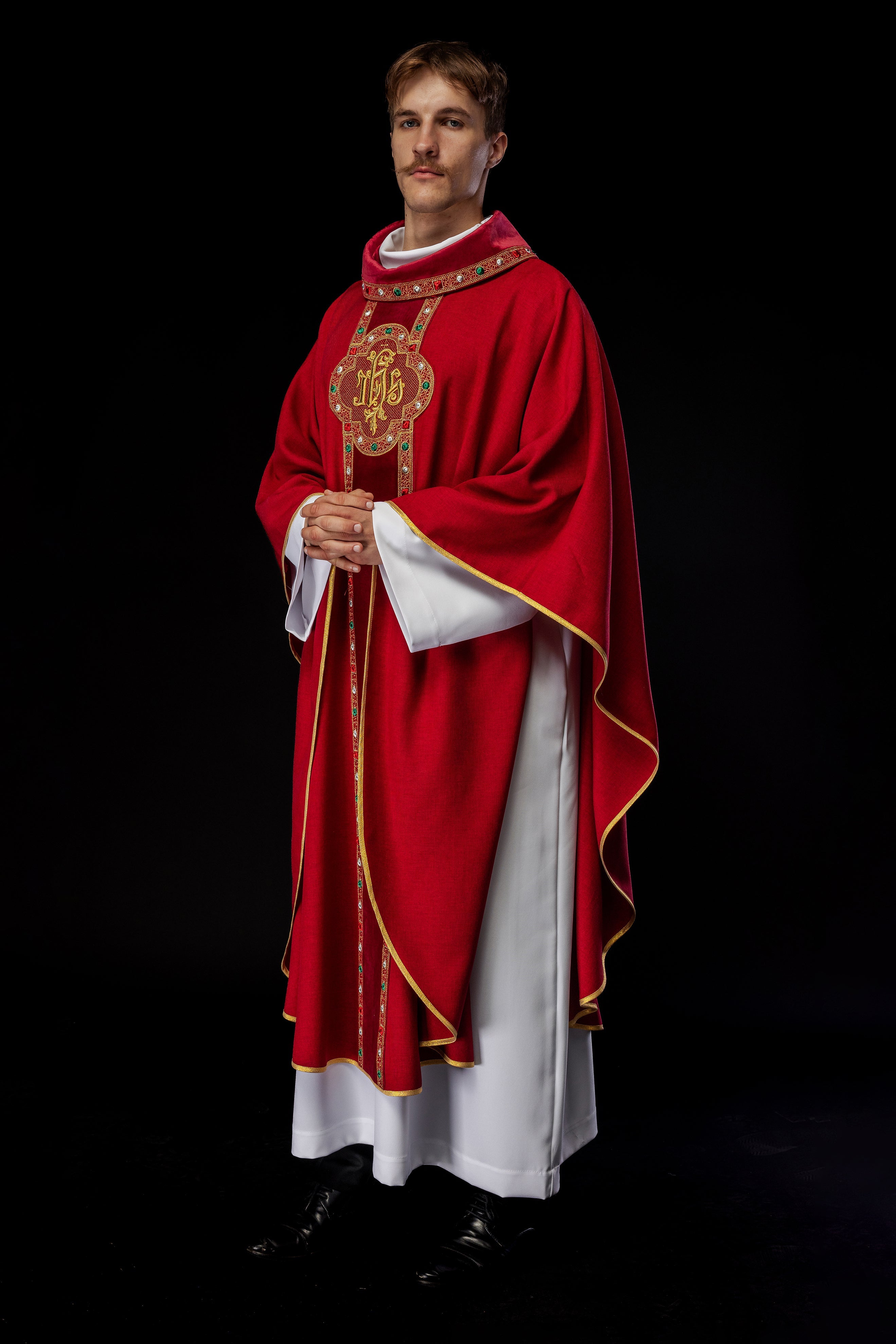 Chasuble with richly embroidered belt and piping around IHS collar embroidery in red