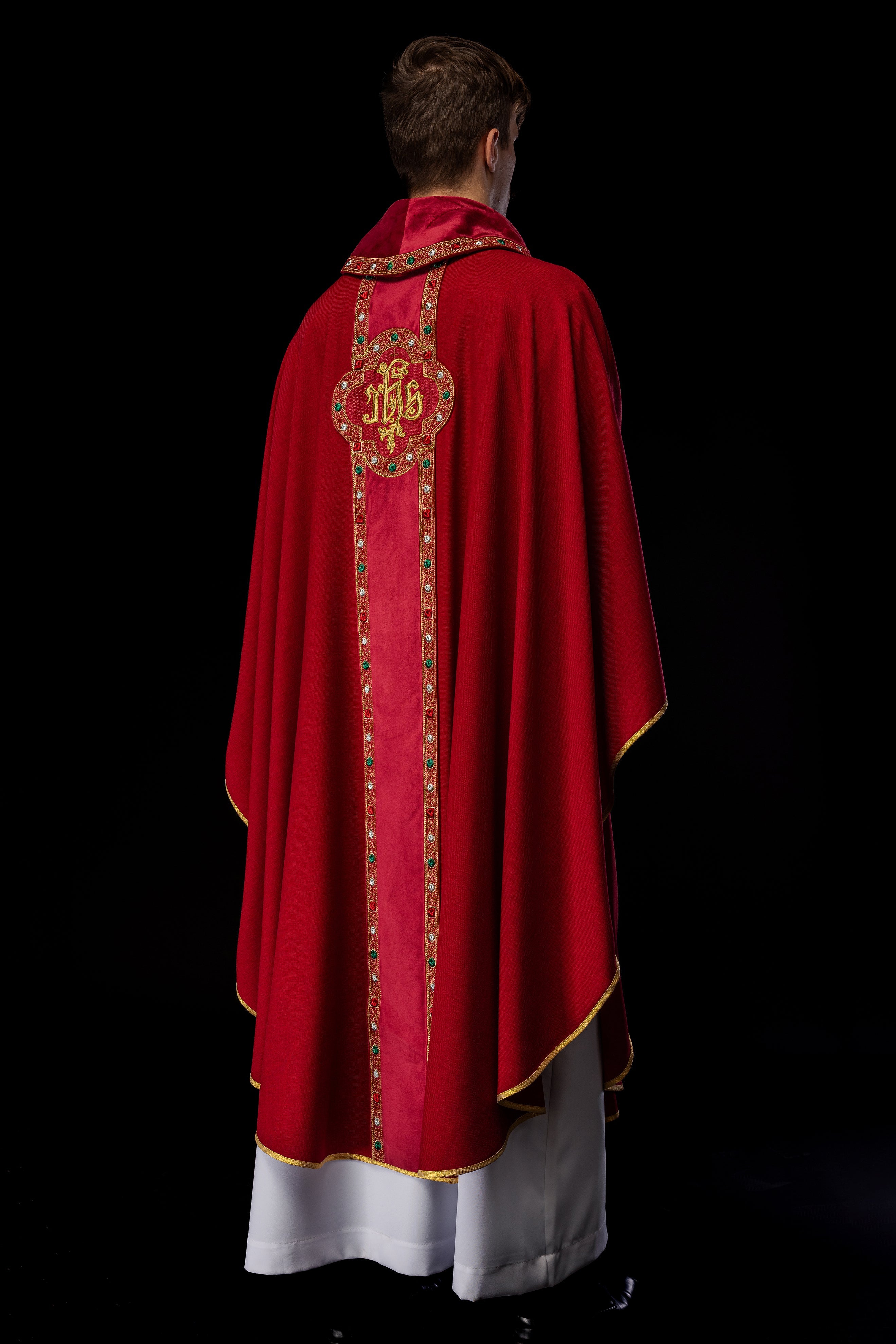 Chasuble with richly embroidered belt and piping around IHS collar embroidery in red