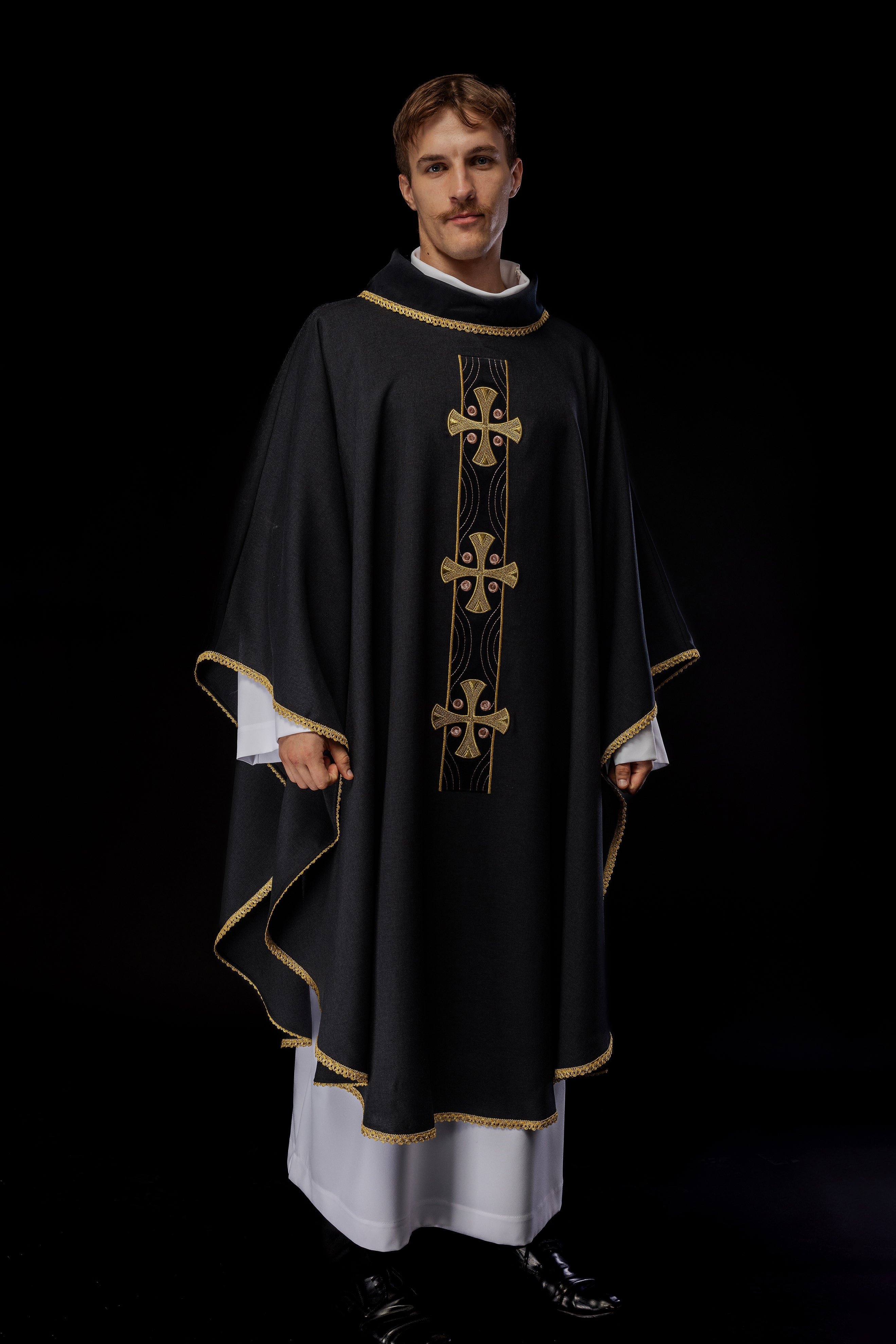 Chasuble with embroidered gold crosses and piping on the collar in black