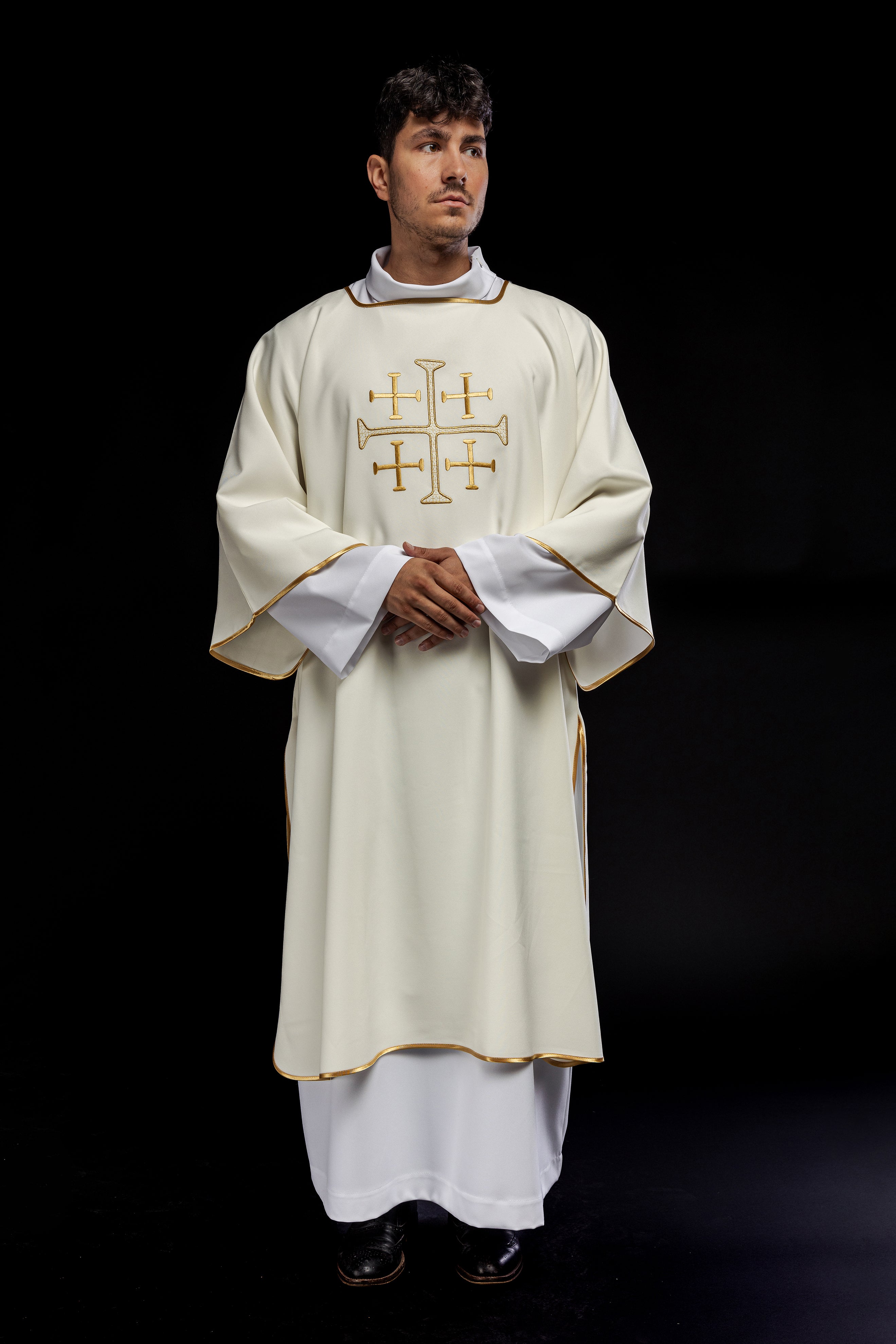 Cream dalmatic with crosses embroidery