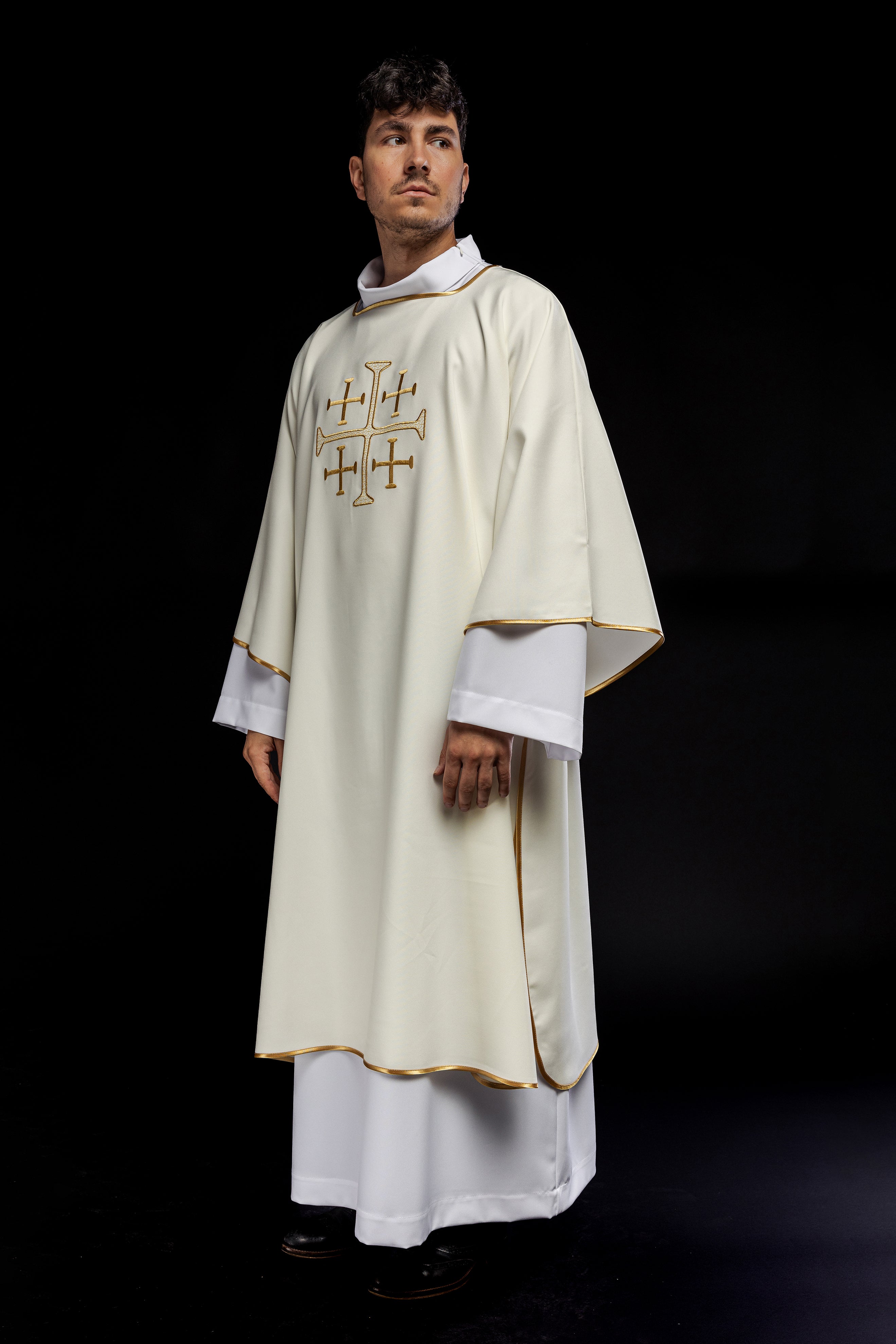 Cream dalmatic with crosses embroidery