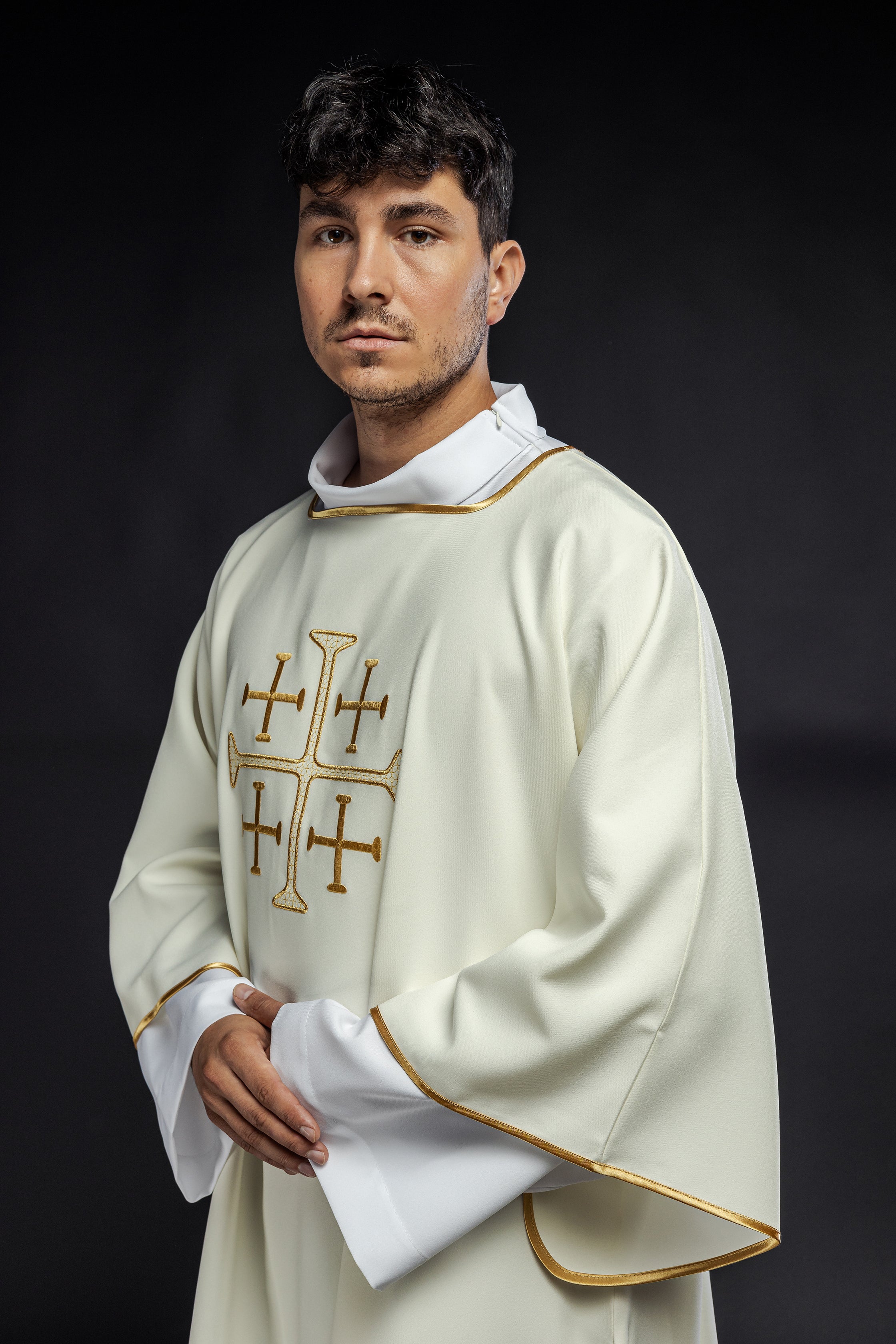 Cream dalmatic with crosses embroidery