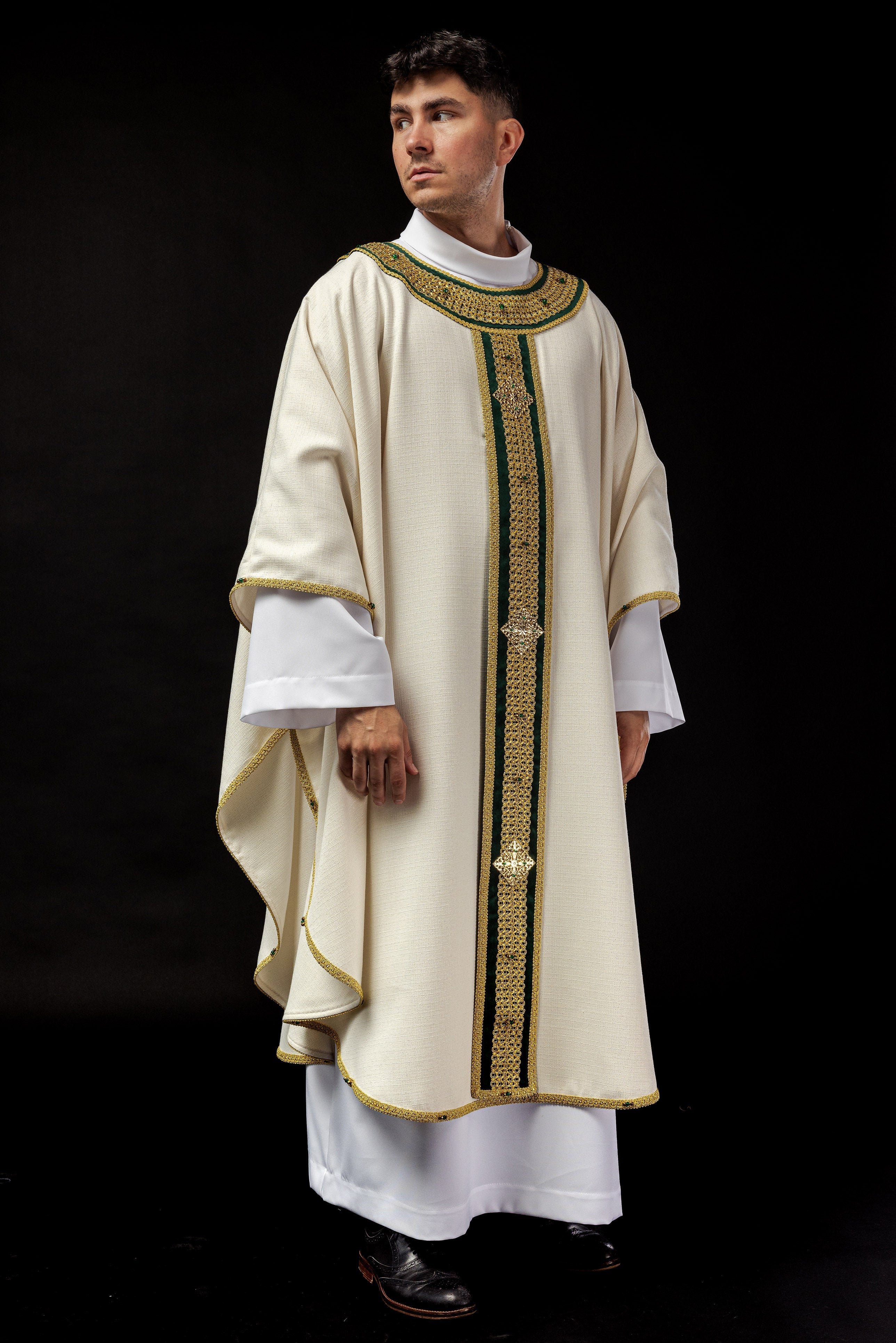 Priest vestment with green orphrey Handmade 7001 - HAFTINAUSA.COM