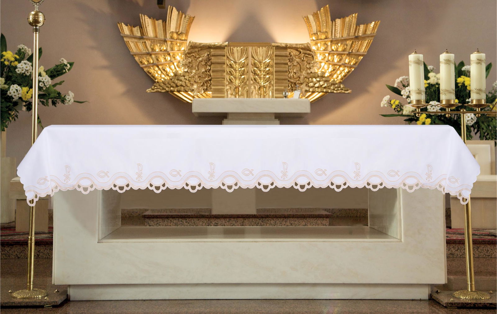 Altar cloth with front embroidery featuring the Eucharistic motif KOO/095 150*300 BIAŁY (obszywany) - HAFTINAUSA.COM