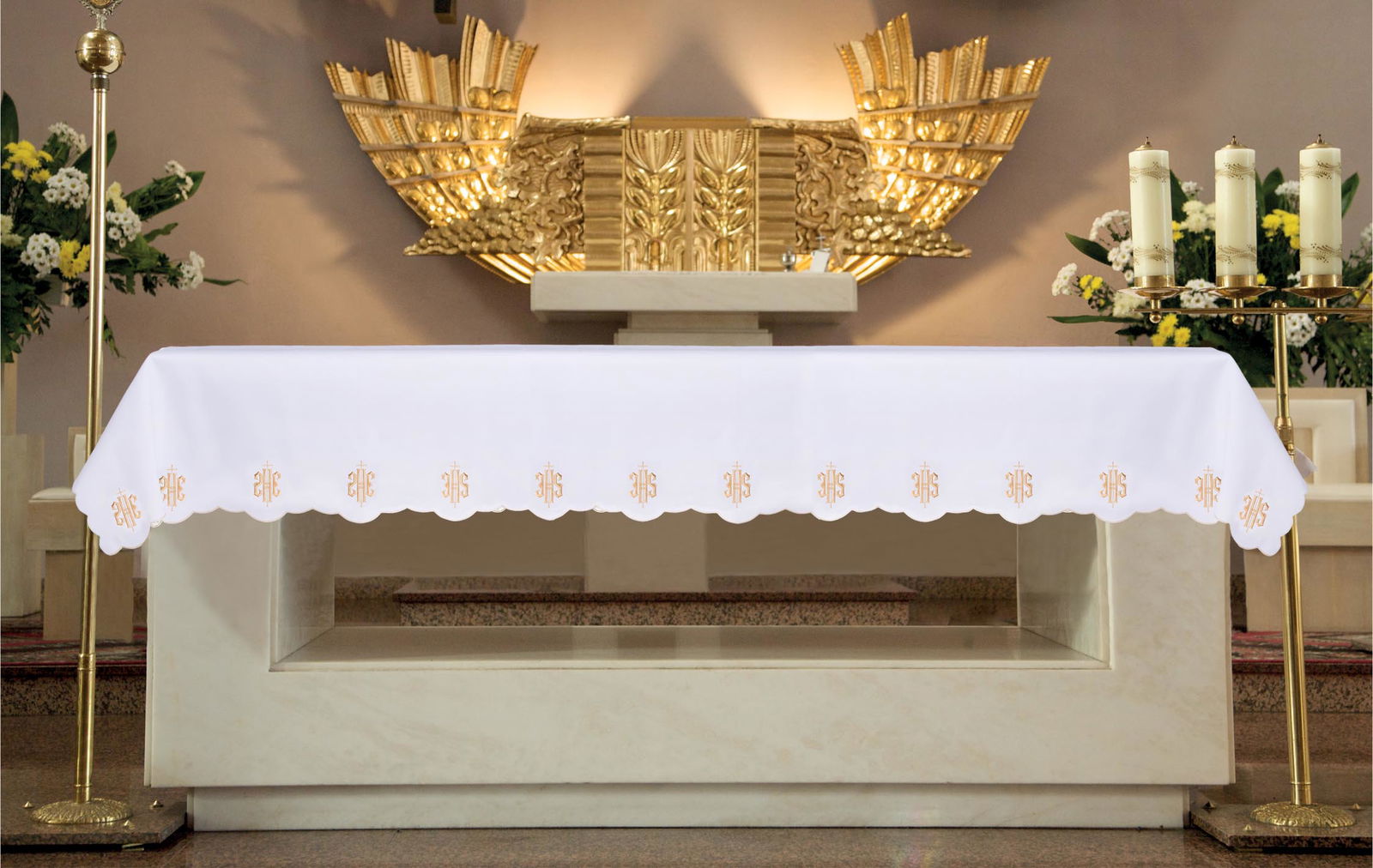 Altar tablecloth by meters, frontal embroidery "IHS" KOO/090 150*300 BIAŁY (obszywany) - HAFTINAUSA.COM