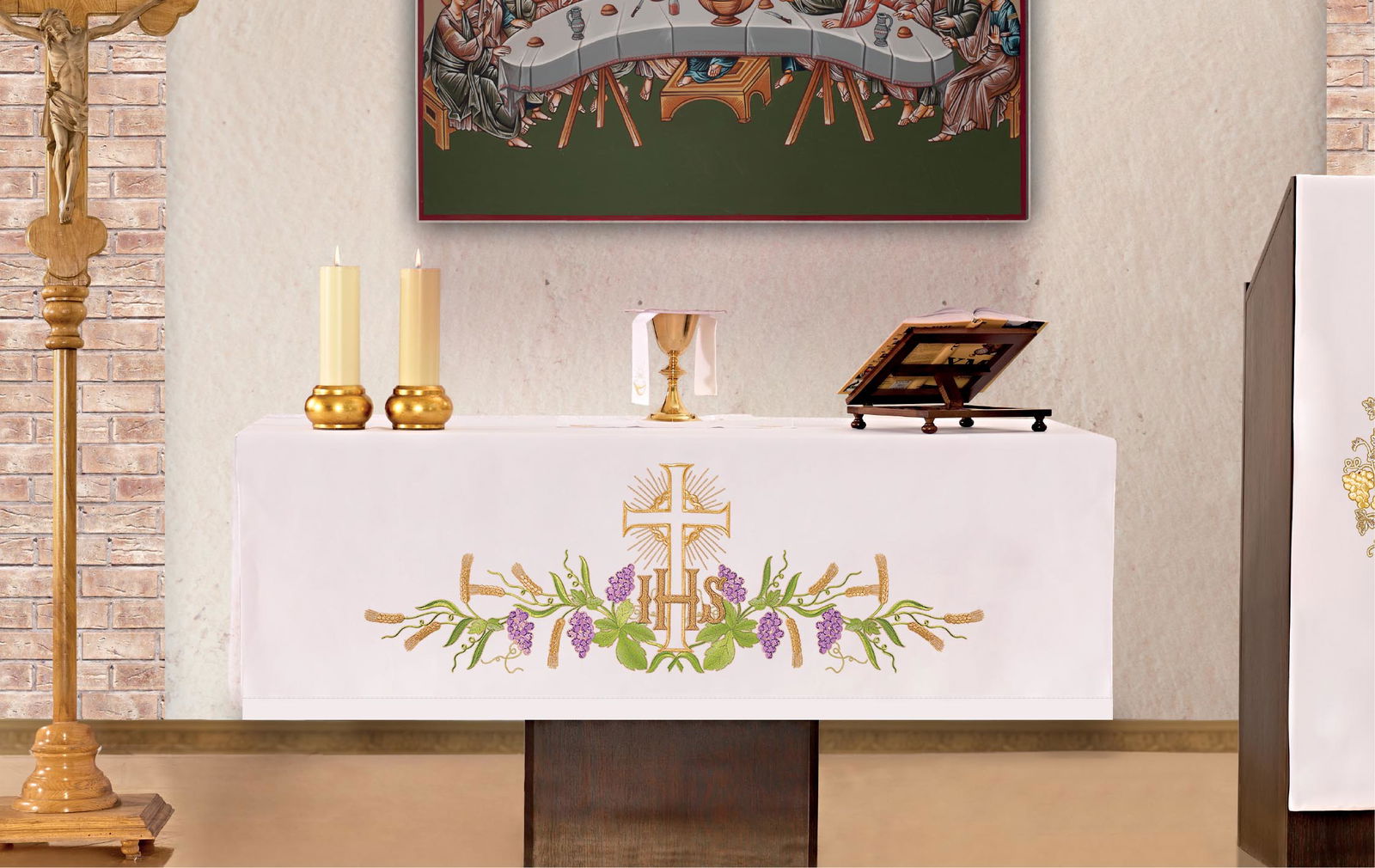 Altar tablecloth with floral motif in front KOH/007 150*300 BIAŁY - HAFTINAUSA.COM