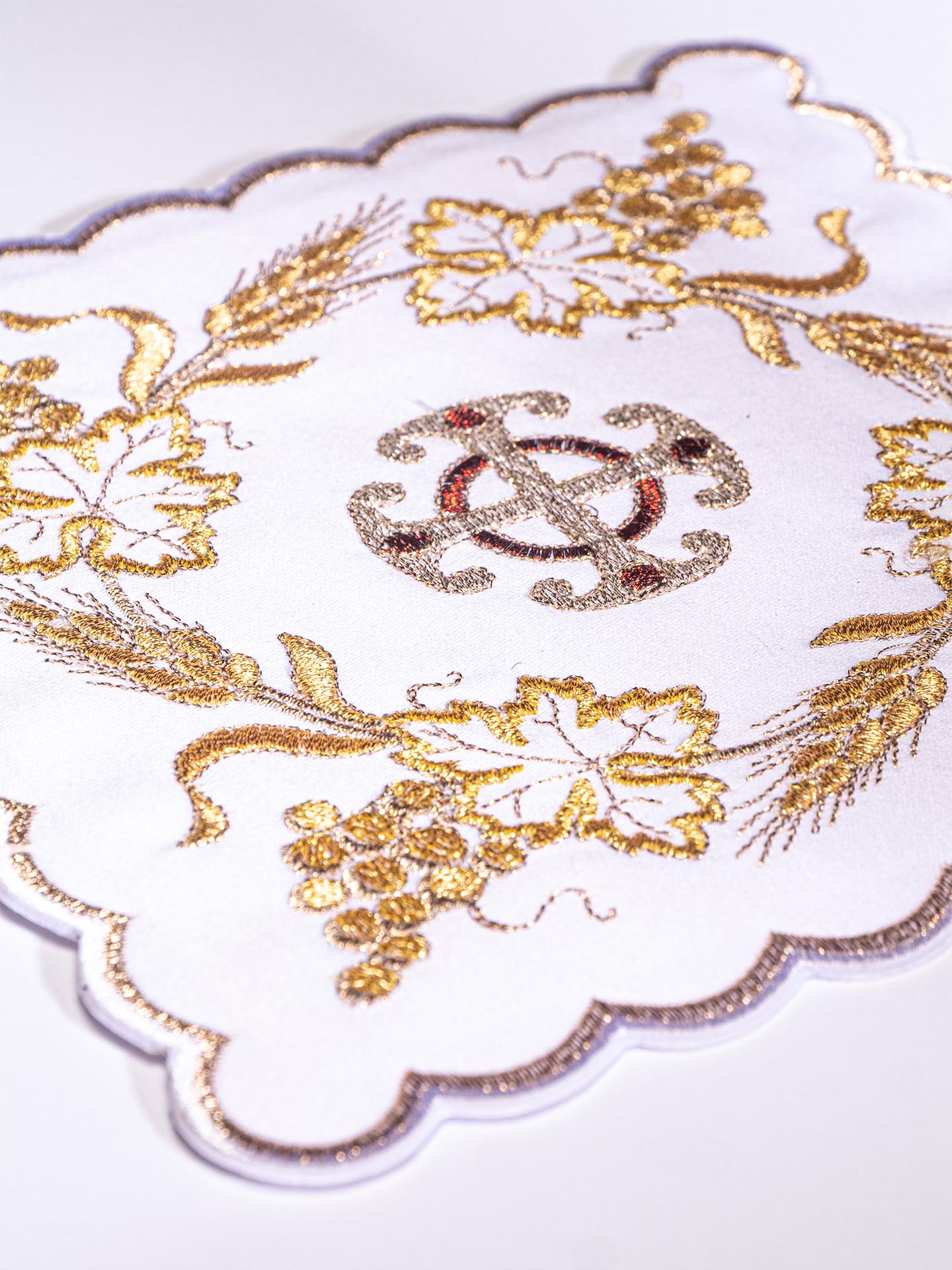 Chalice Linens with gold and bordeux embroidery