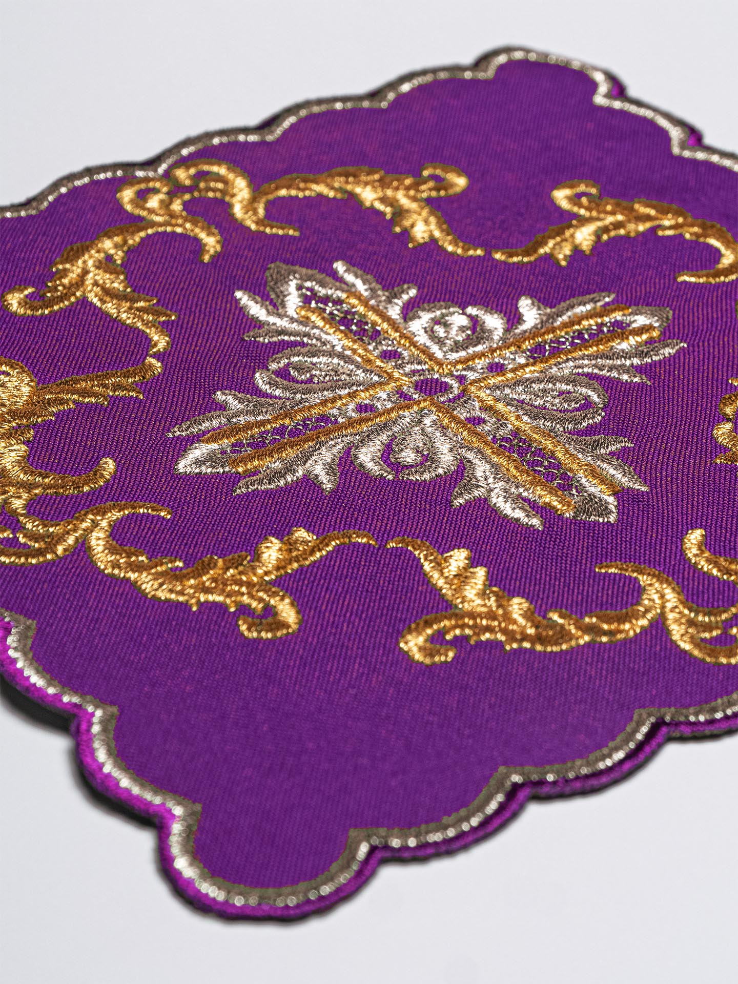 Chalice linens in purple with silver cross