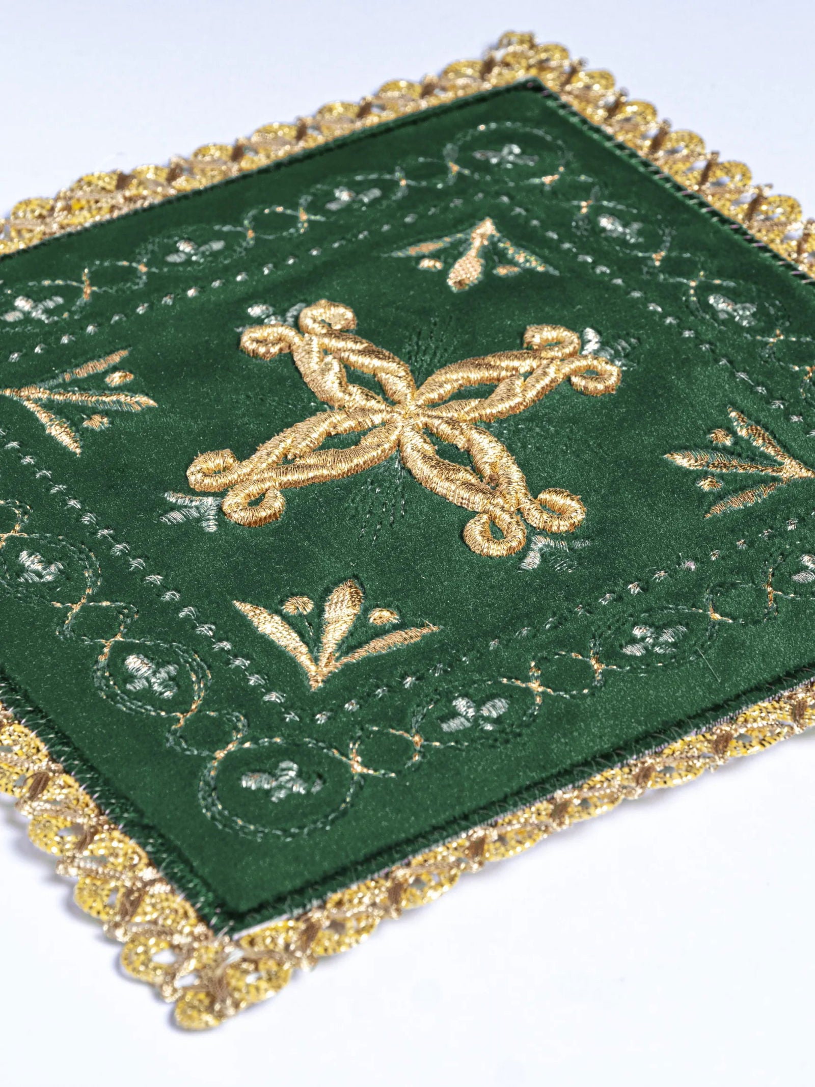 Green chalice linens set with gold embroidery