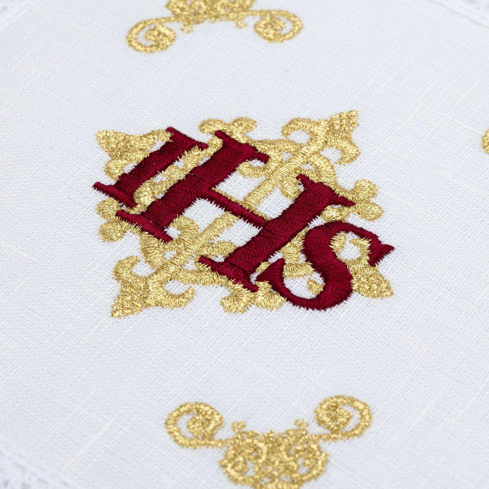 Embroidered altar linens set