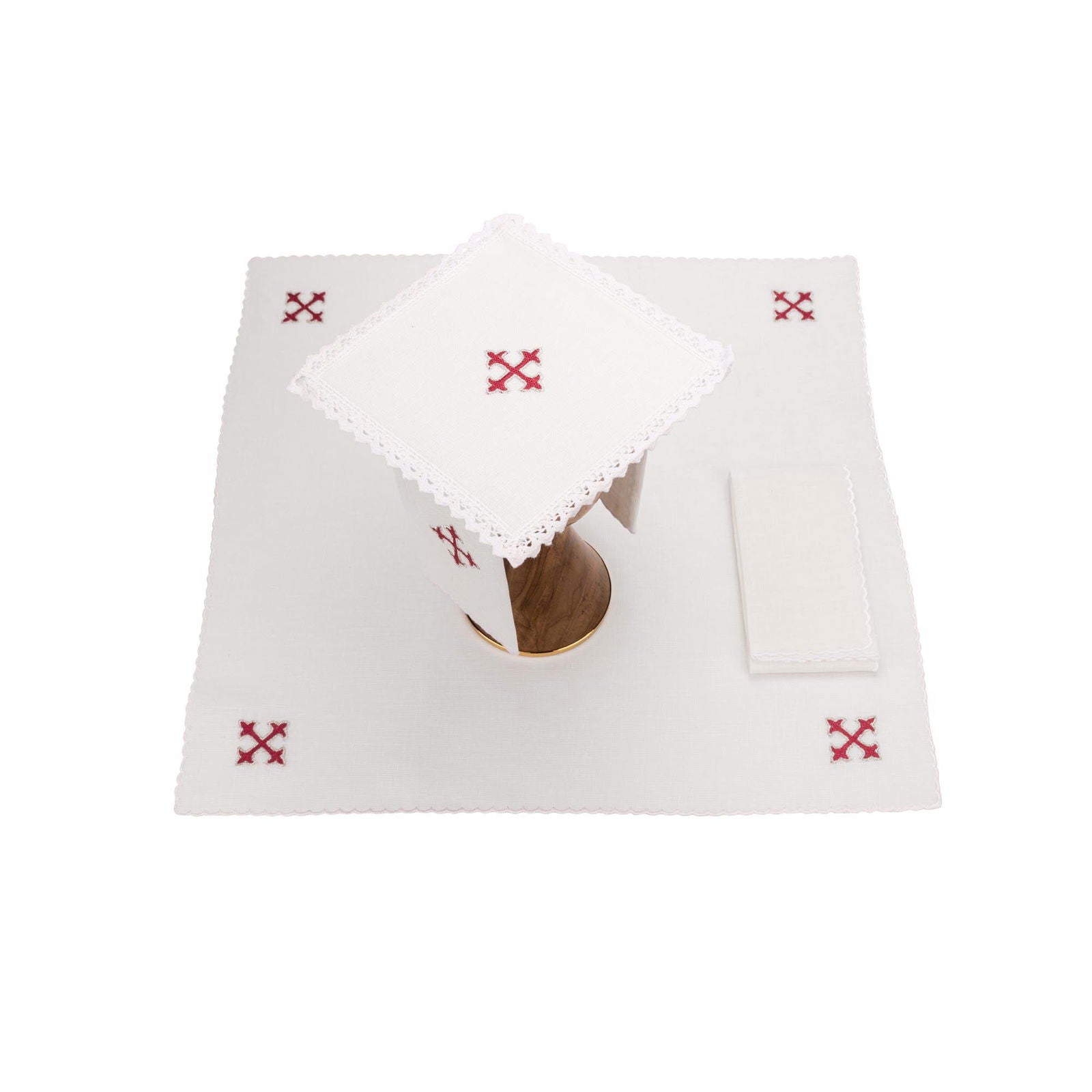 Chalice linens with small red cross - HAFTINAUSA.COM