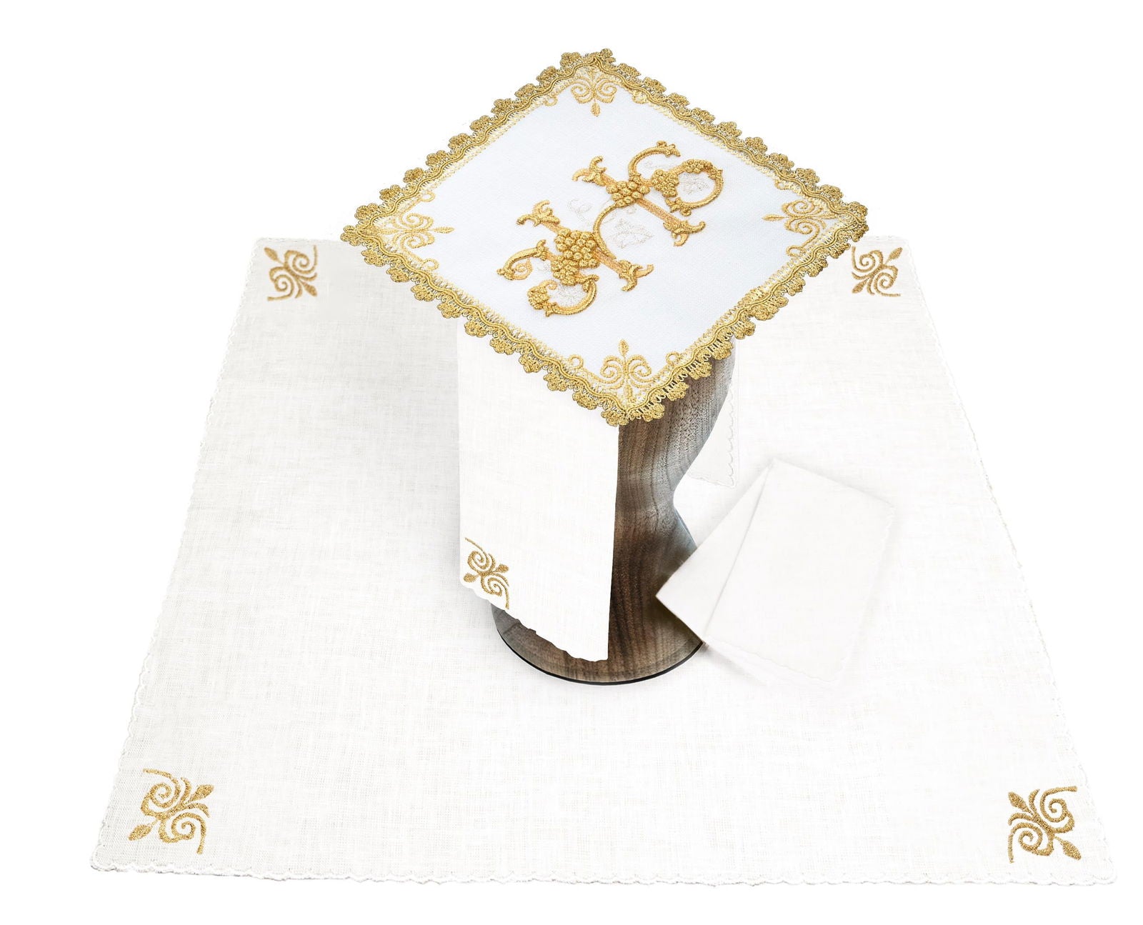 Chalice linens with embroidered IHS and grapes HA/511 - HAFTINAUSA.COM