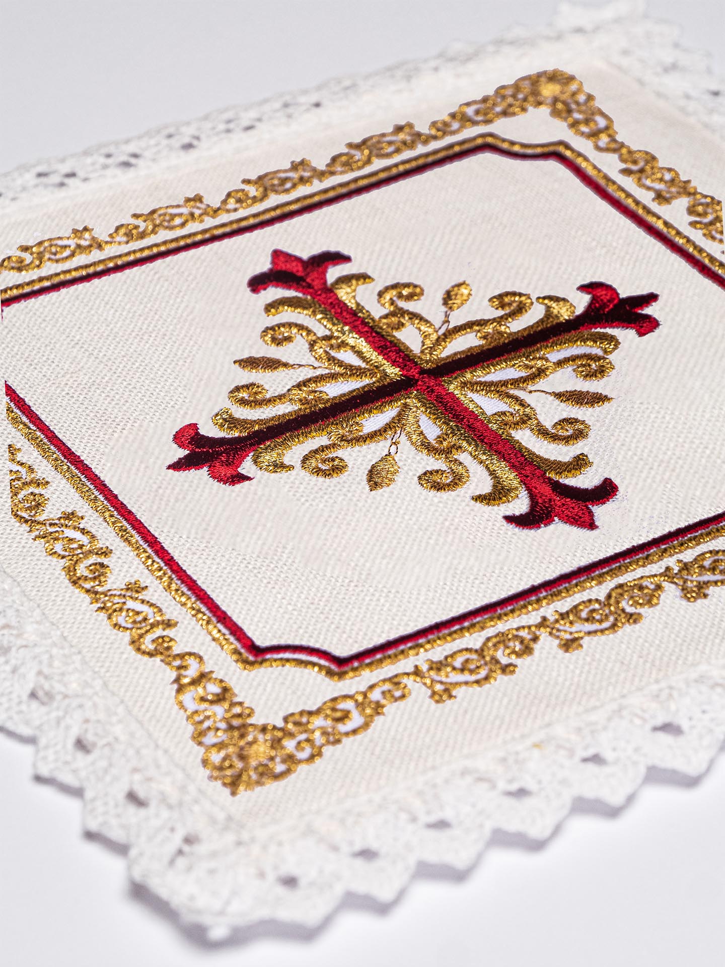 Embroidered Linen Chalice Linens