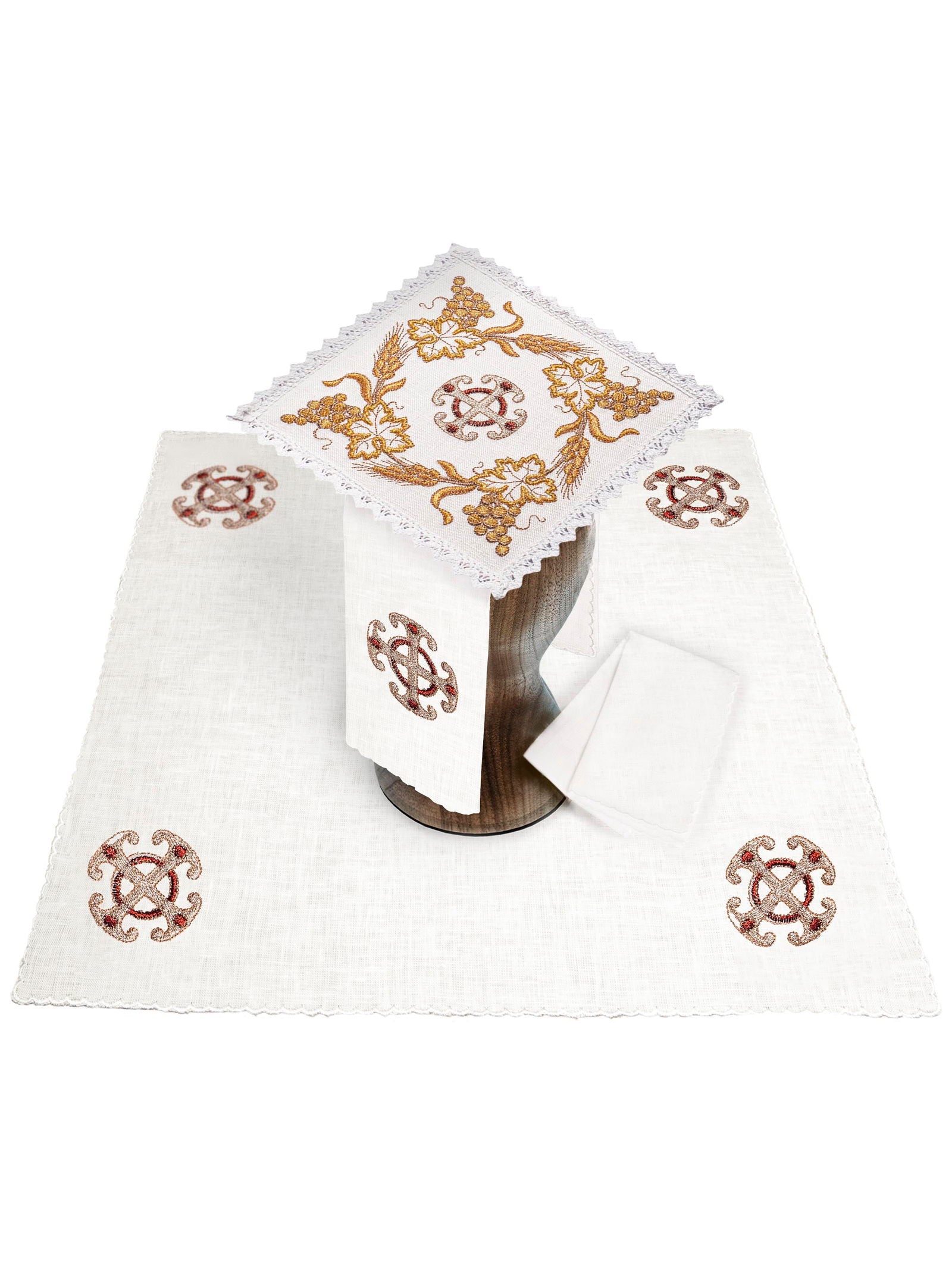 Embroidered Chalice Linens - HAFTINAUSA.COM