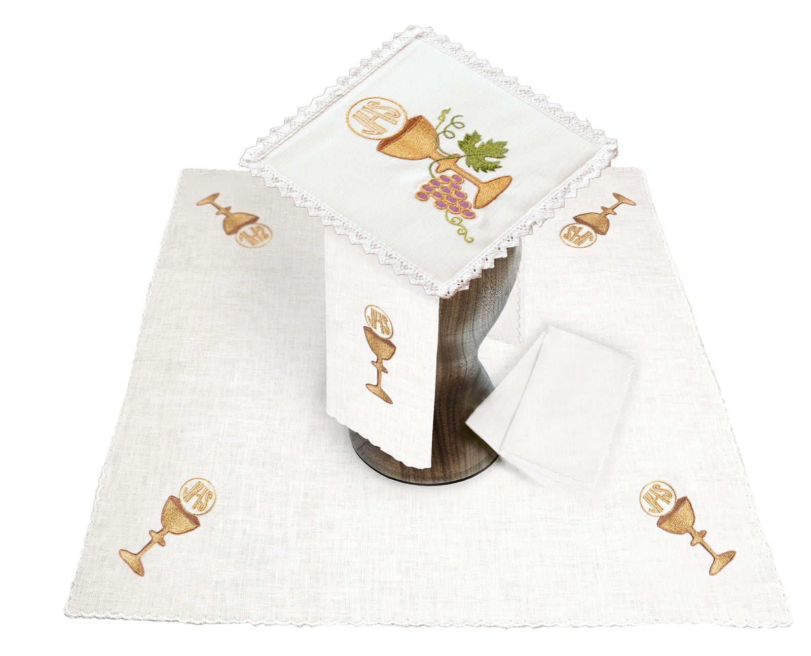 Chalice linen with embroidered chalice motif