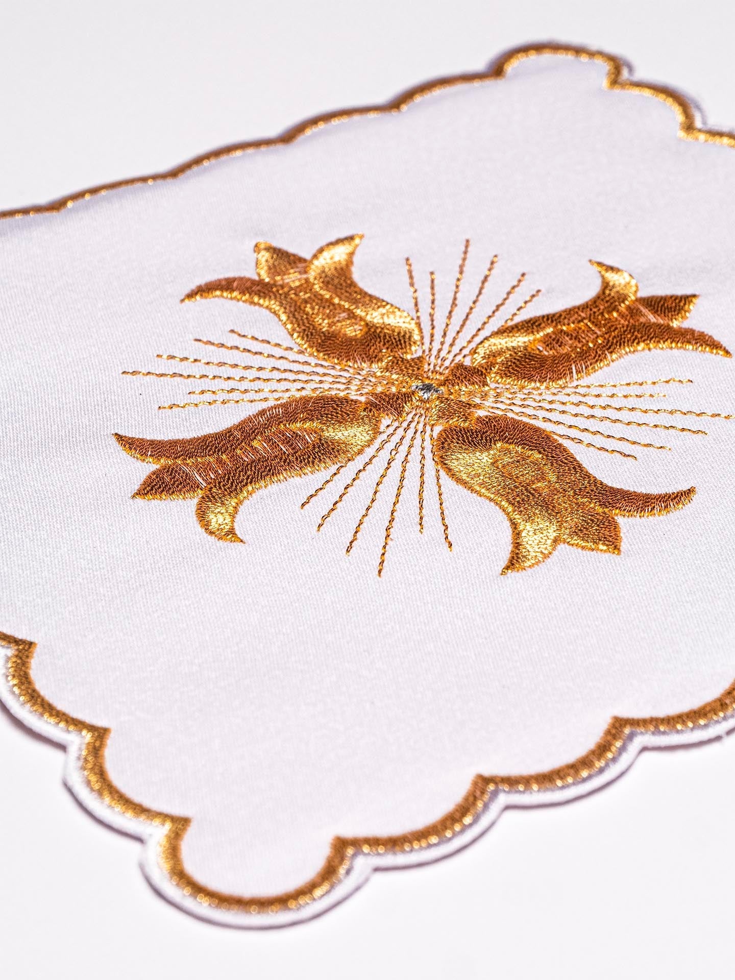 Embroidered Chalice Linens